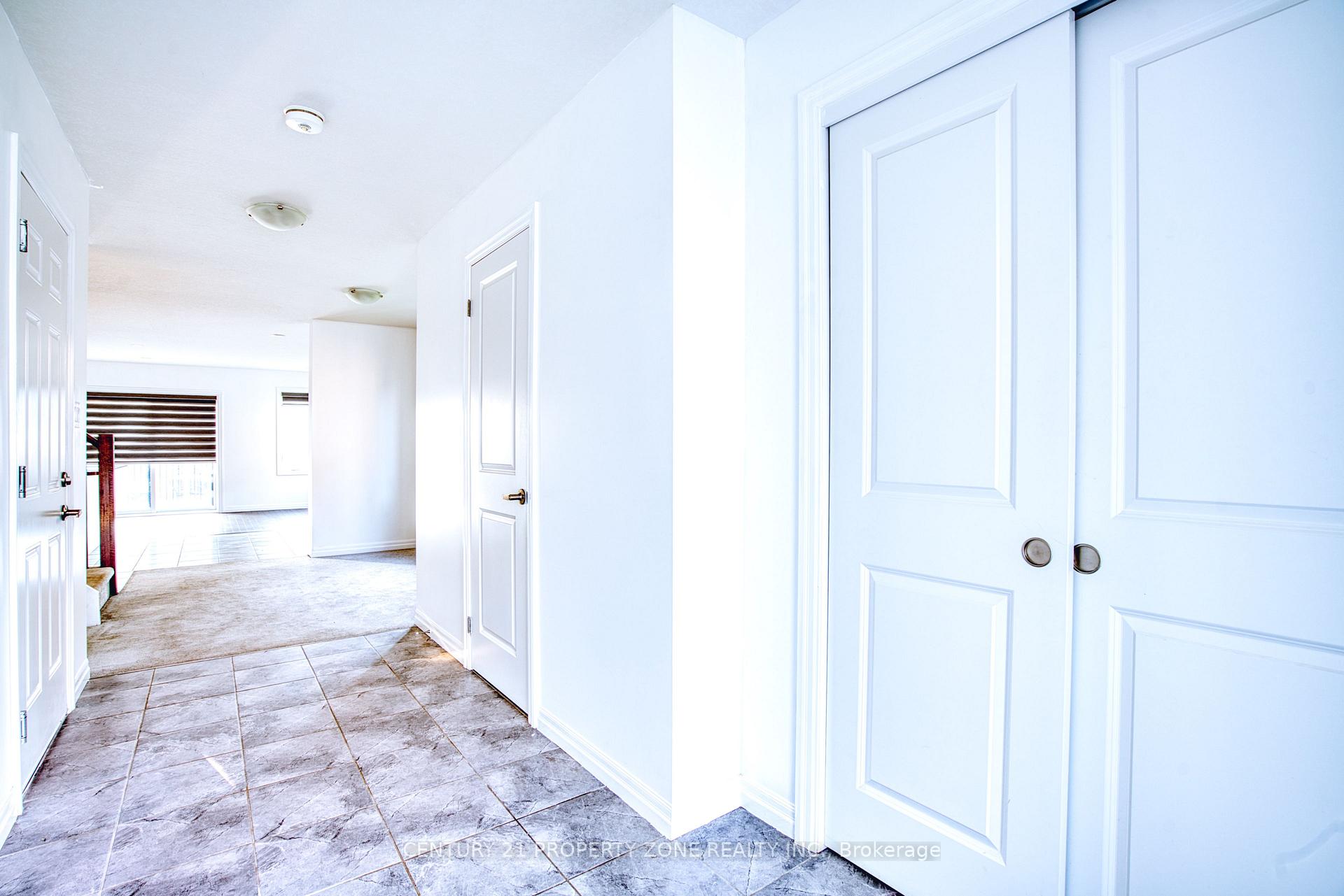 Photo 11 of 11 Shedrow Place, Kitchener, Huron Park — HOMEH