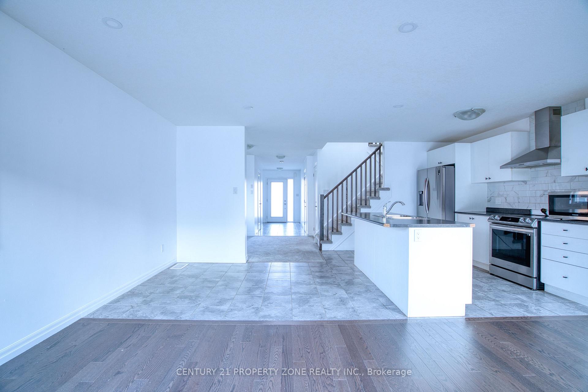 Photo 18 of 11 Shedrow Place, Kitchener, Huron Park — HOMEH