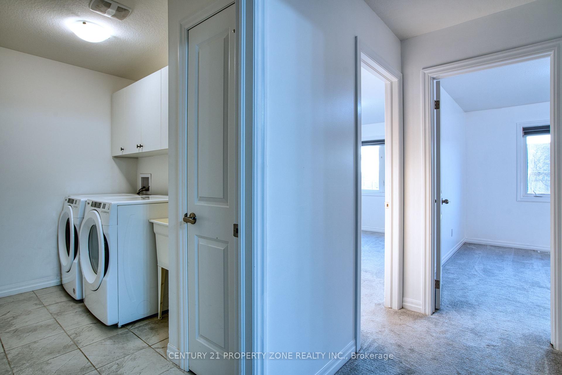 Photo 32 of 11 Shedrow Place, Kitchener, Huron Park — HOMEH