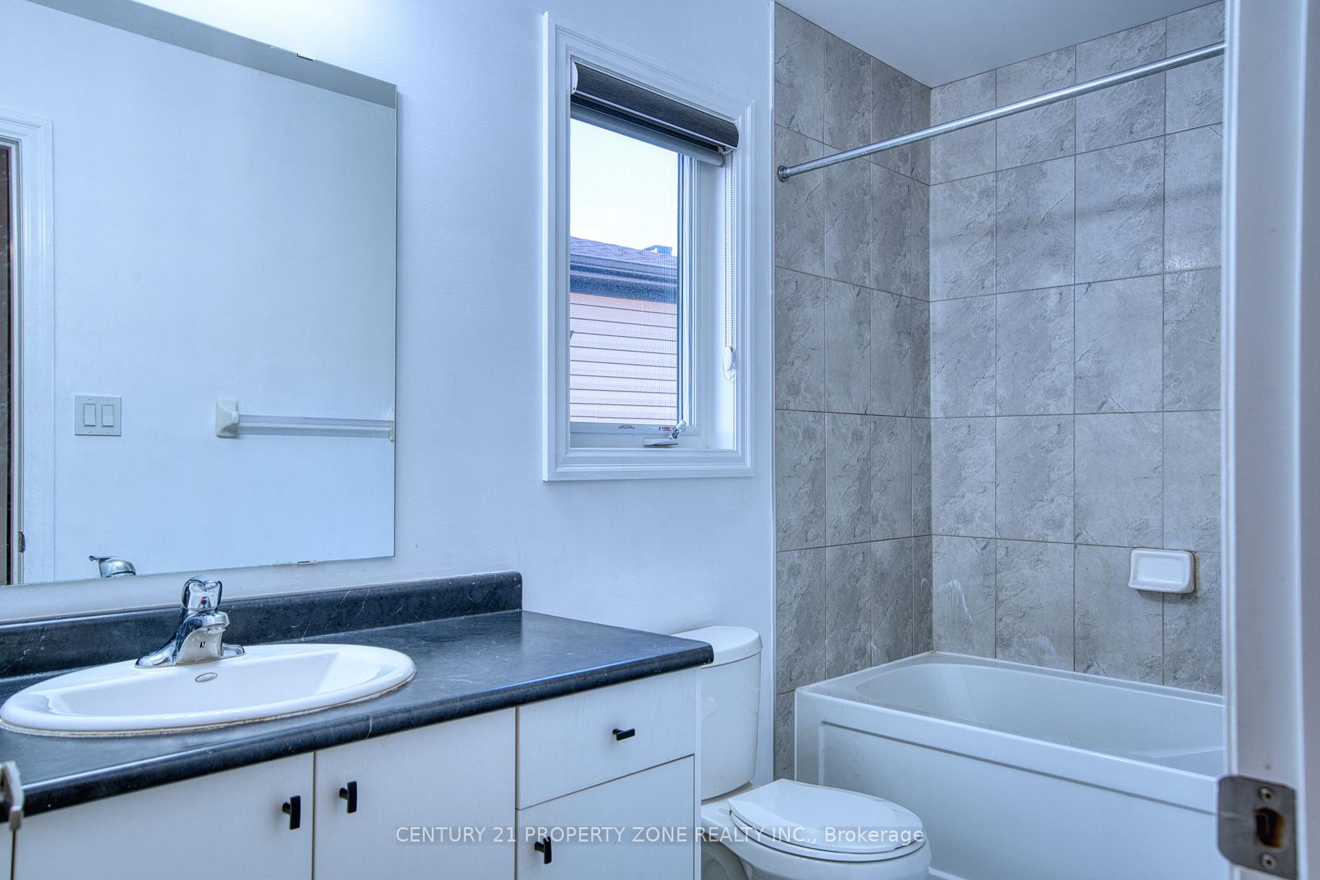 Photo 34 of 11 Shedrow Place, Kitchener, Huron Park — HOMEH