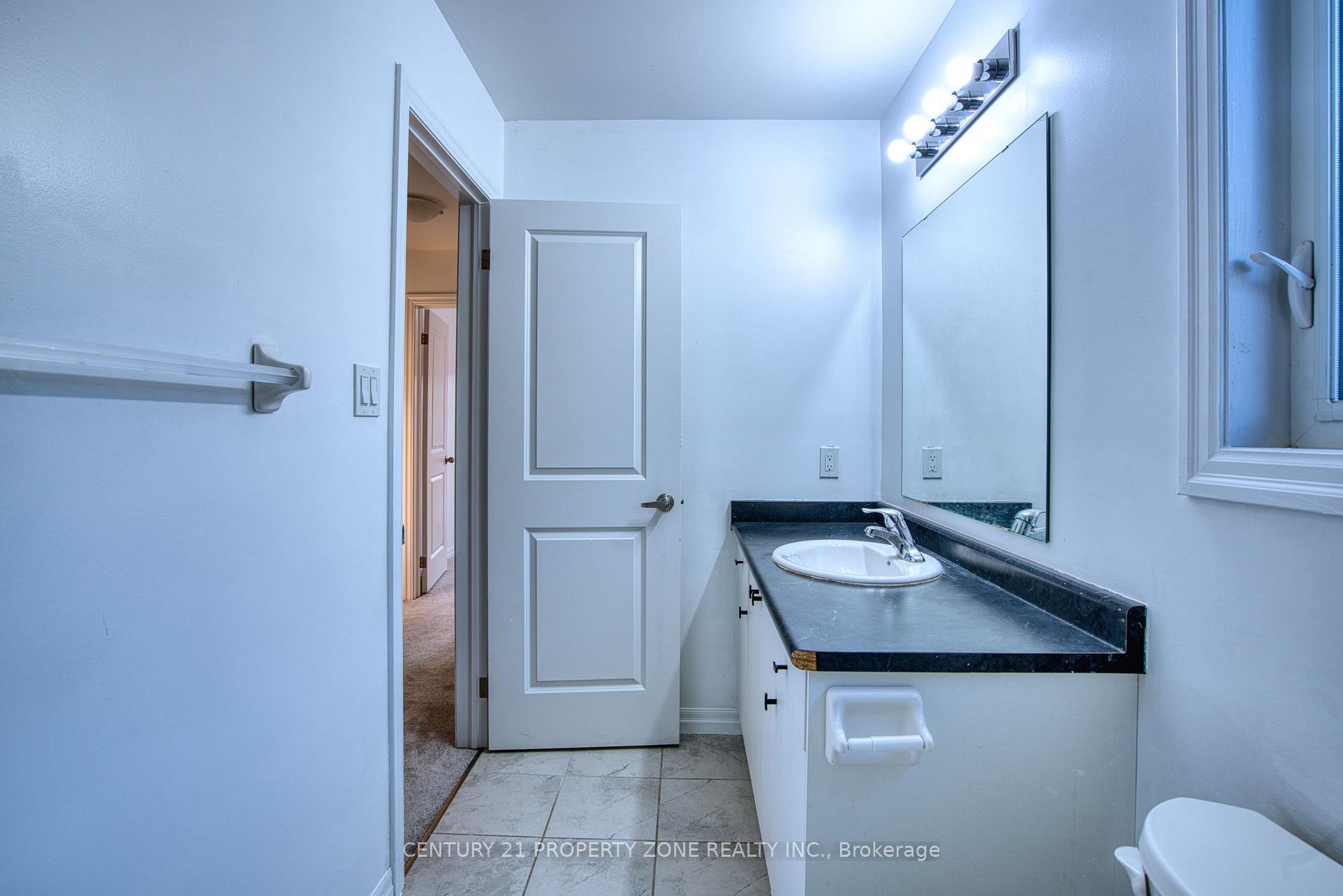 Photo 36 of 11 Shedrow Place, Kitchener, Huron Park — HOMEH