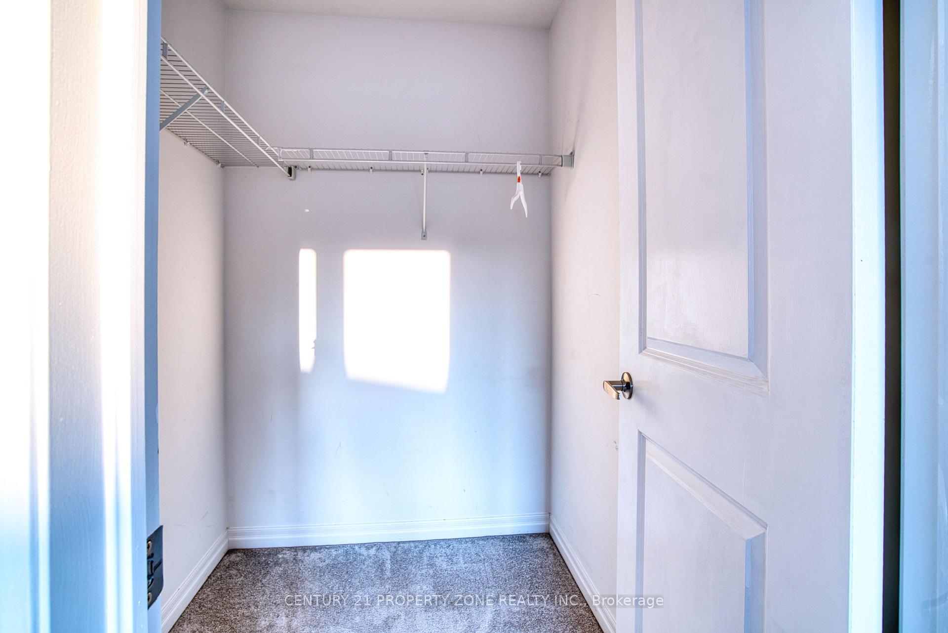 Photo 43 of 11 Shedrow Place, Kitchener, Huron Park — HOMEH