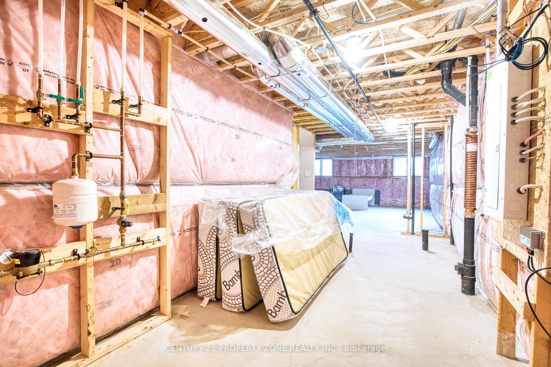 Photo 45 of 11 Shedrow Place, Kitchener, Huron Park — HOMEH