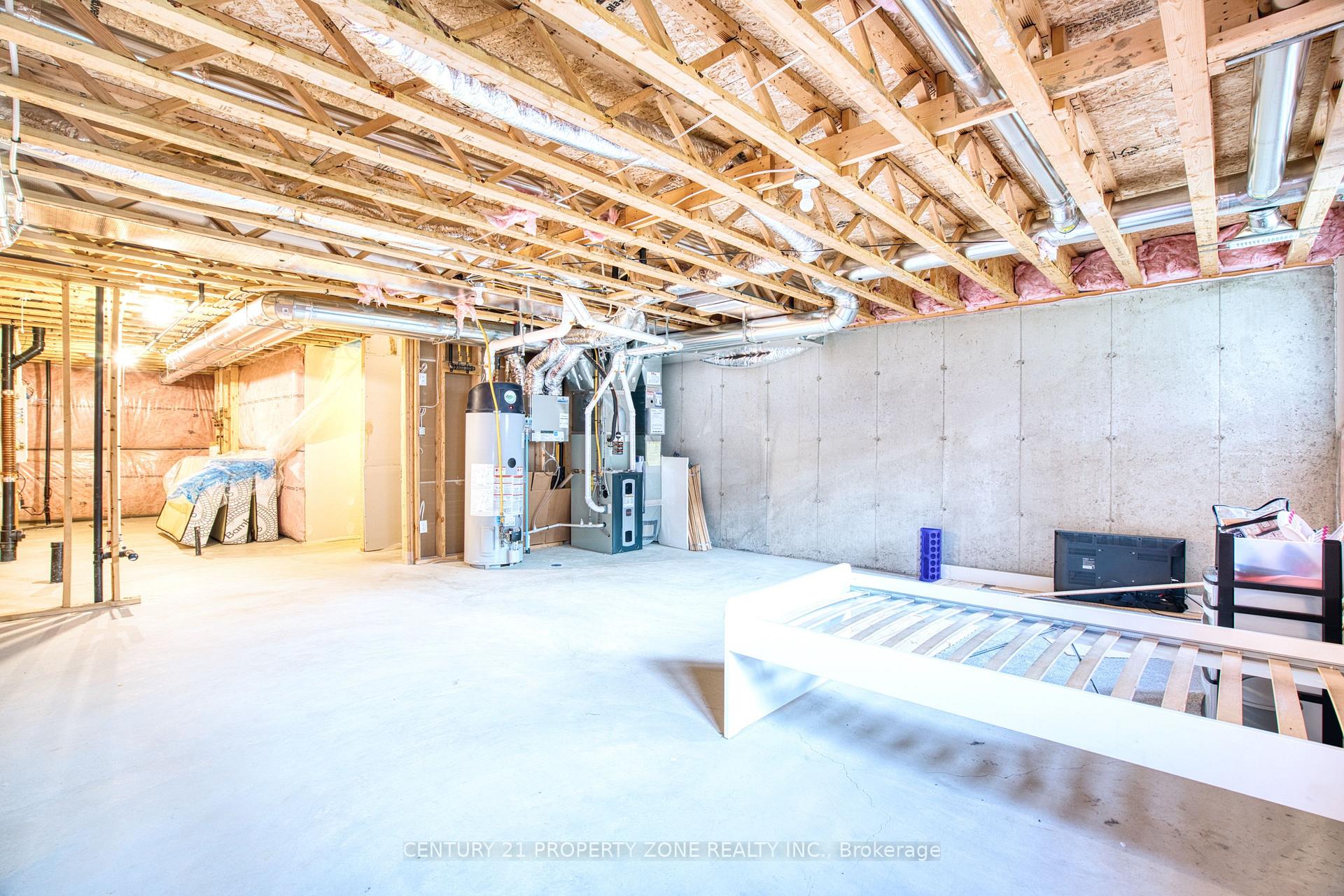 Photo 48 of 11 Shedrow Place, Kitchener, Huron Park — HOMEH