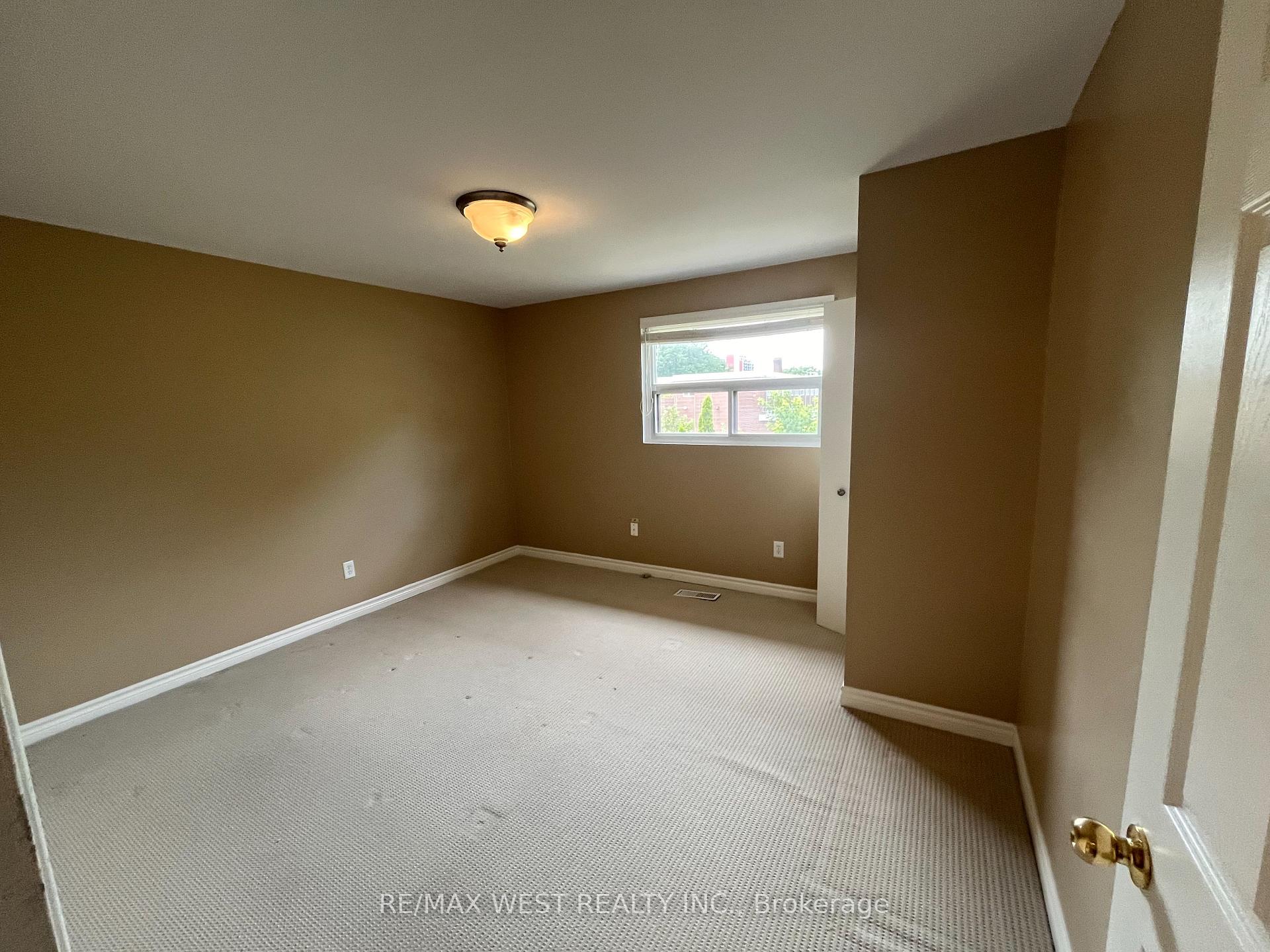 Photo 12 of 568 Dufferin Street, Toronto, Little Portugal — HOMEH