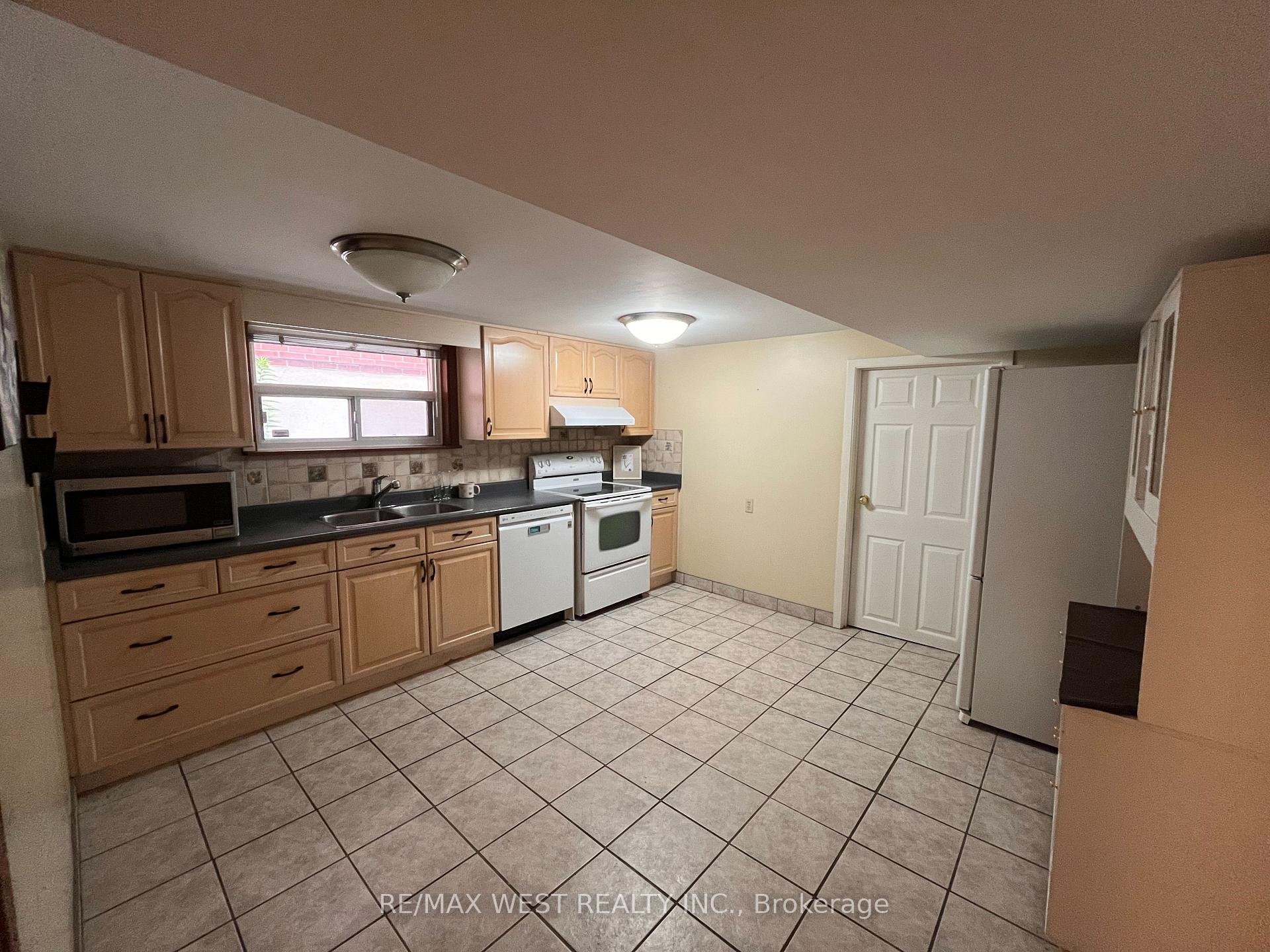 Photo 13 of 568 Dufferin Street, Toronto, Little Portugal — HOMEH