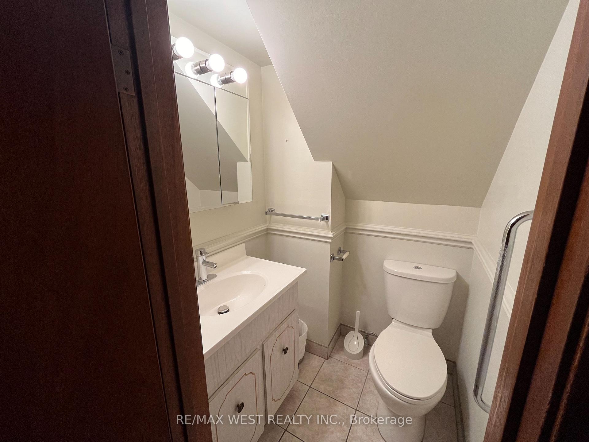 Photo 15 of 568 Dufferin Street, Toronto, Little Portugal — HOMEH