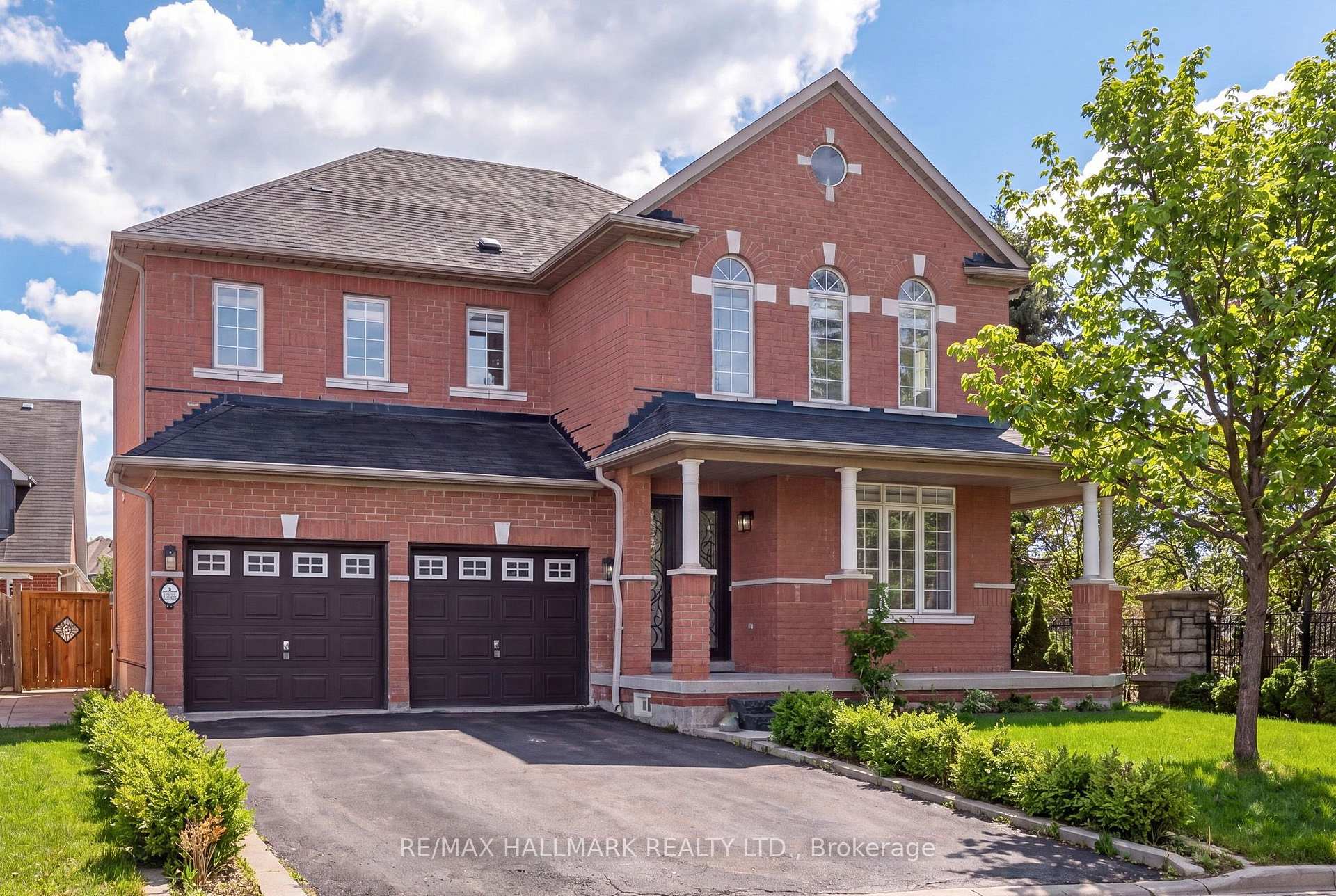 Photo 1 of 57 Saint Nicholas Crescent, Vaughan, Vellore Village — HOMEH