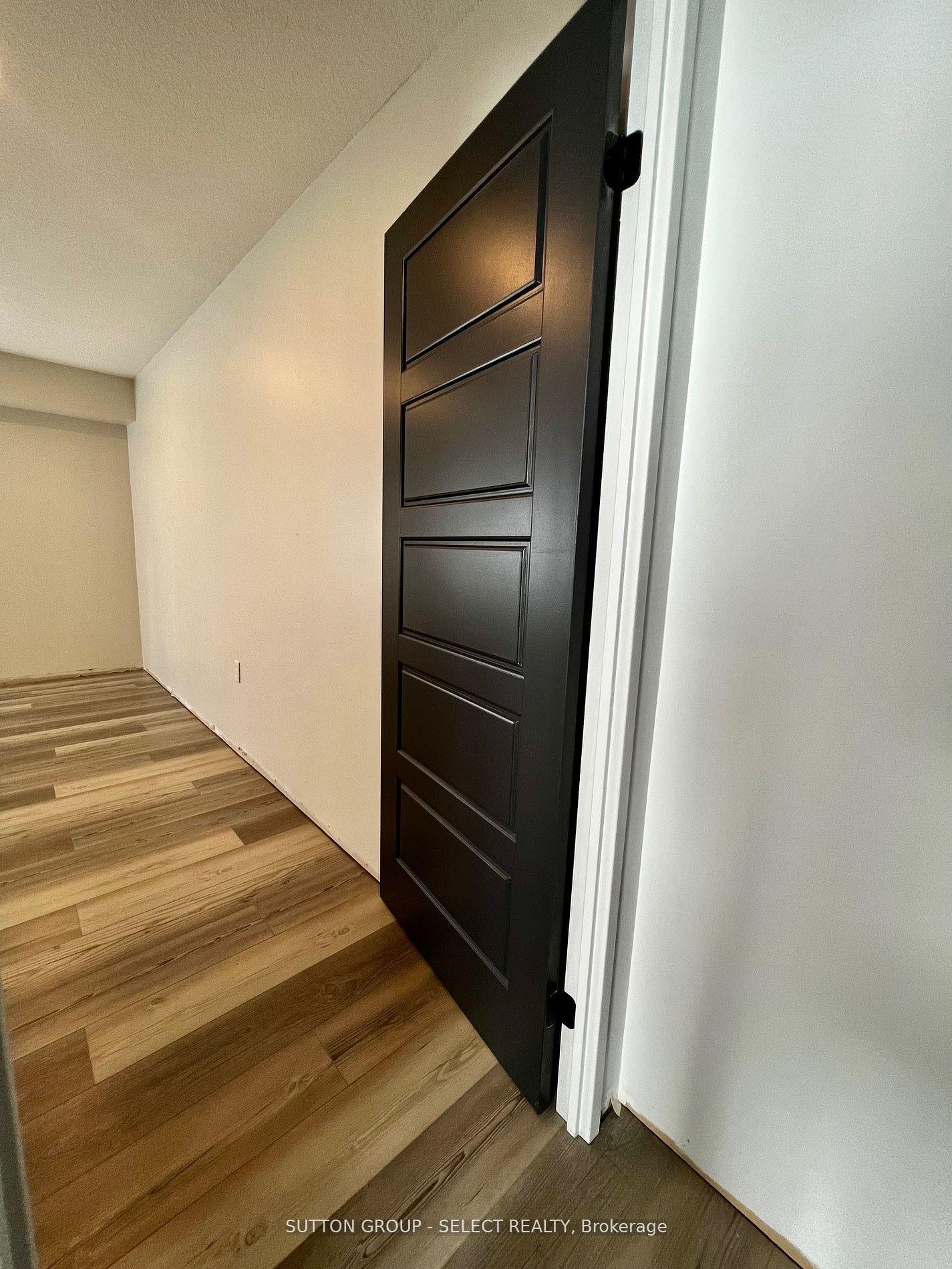 Photo 13 of Unit 905, 858 Commissioners Road E, London, South T — HOMEH
