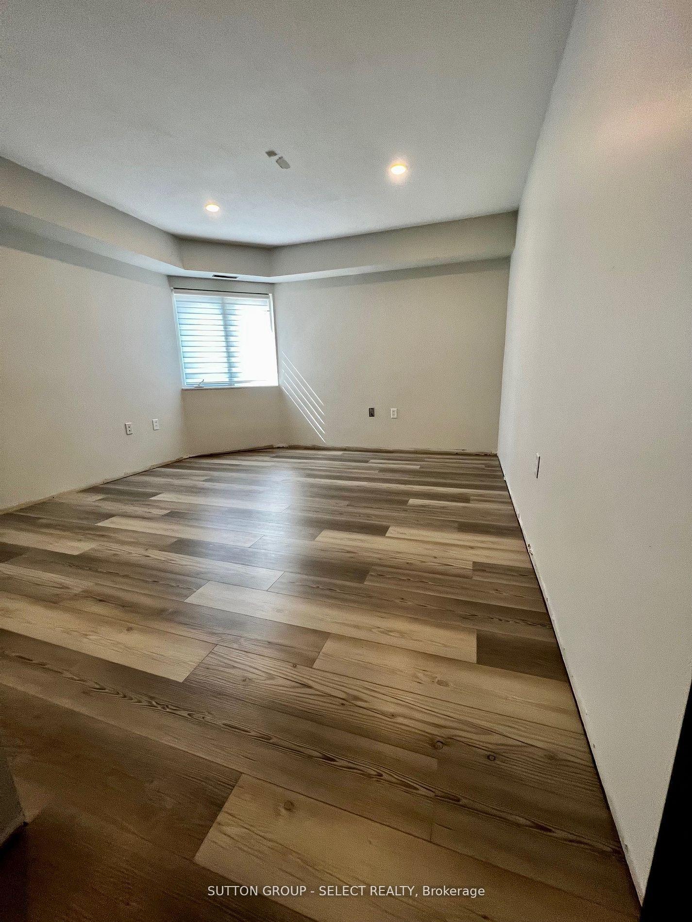 Photo 15 of Unit 905, 858 Commissioners Road E, London, South T — HOMEH