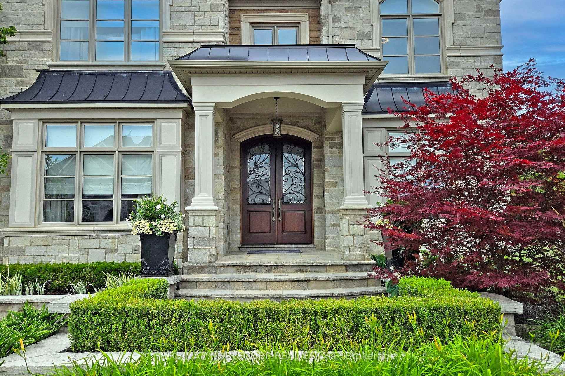 Photo 3 of 146 Degrey Drive, Brampton, Bram East — HOMEH