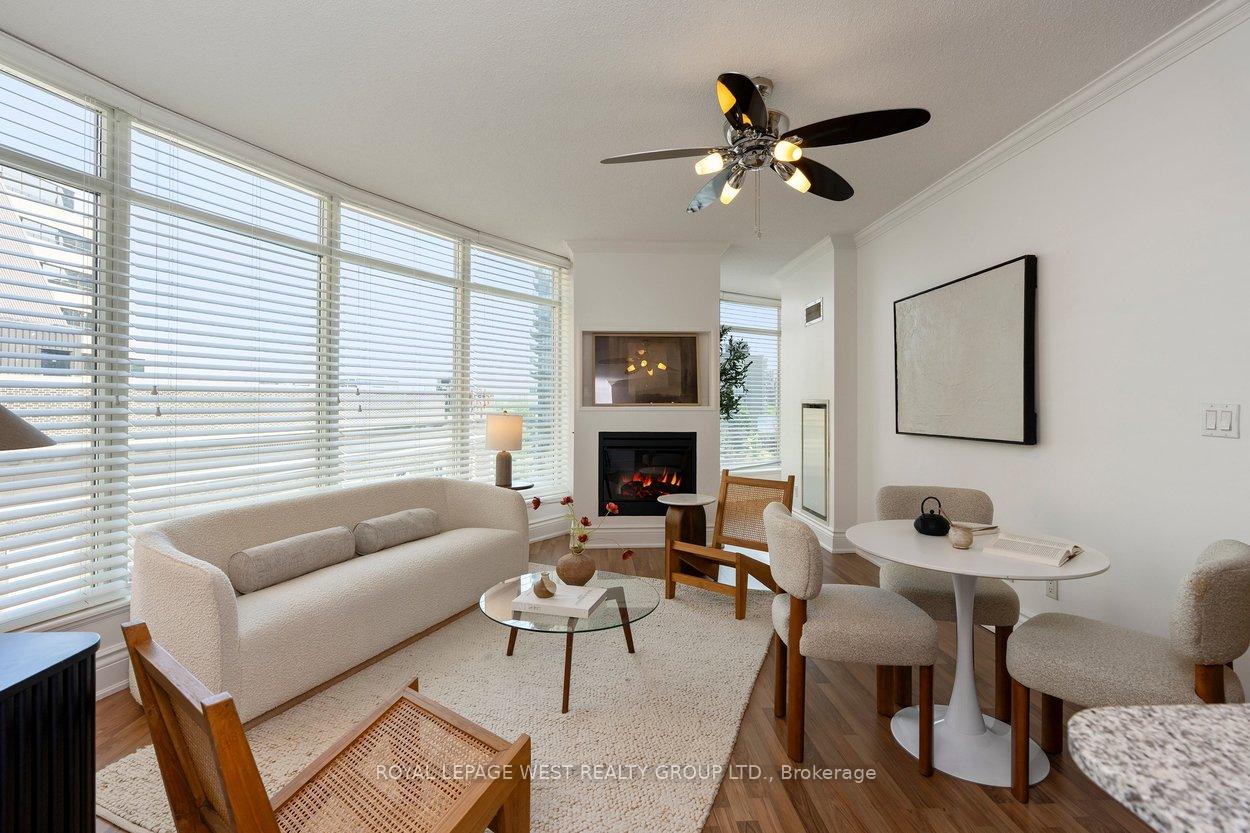 Photo 11 of Unit 802, 8 Scollard Street, Toronto, The Annex — HOMEH