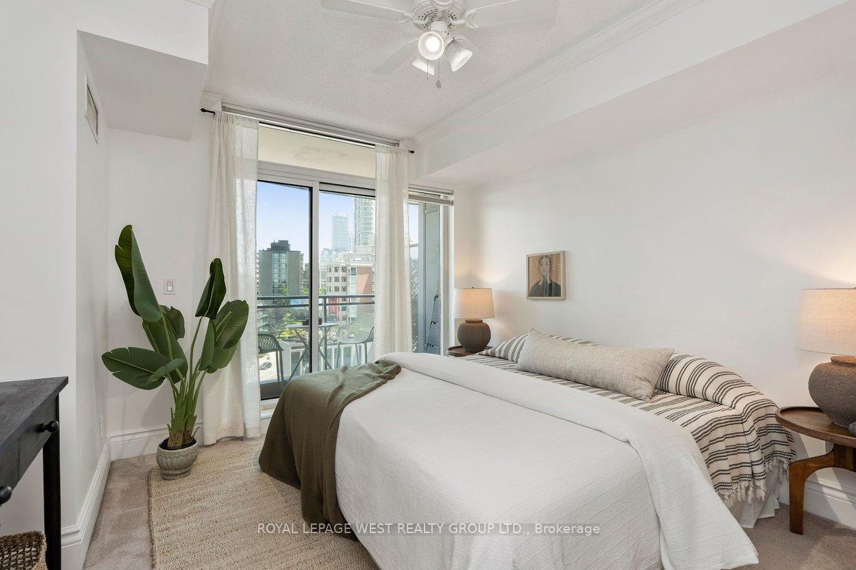Photo 25 of Unit 802, 8 Scollard Street, Toronto, The Annex — HOMEH
