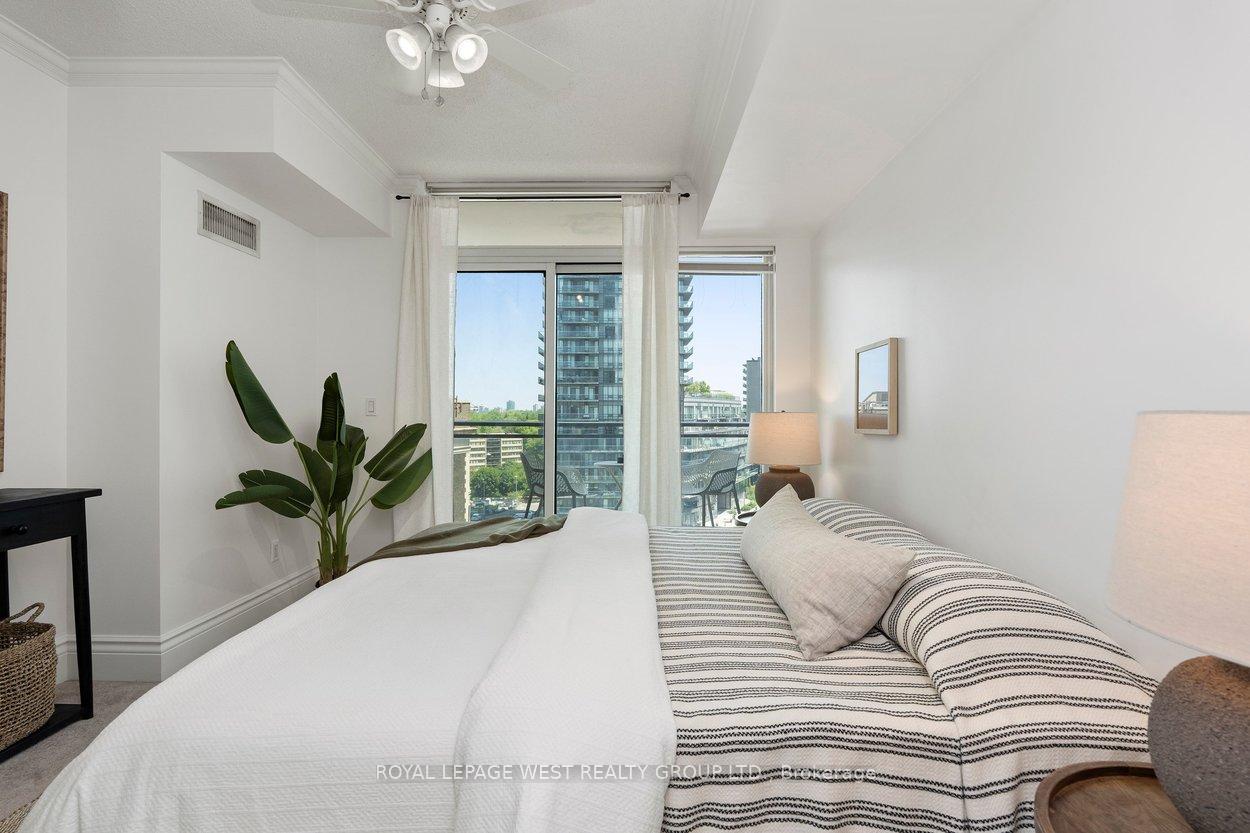 Photo 26 of Unit 802, 8 Scollard Street, Toronto, The Annex — HOMEH