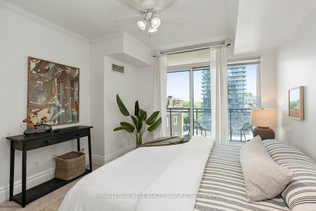 Photo 27 of Unit 802, 8 Scollard Street, Toronto, The Annex — HOMEH