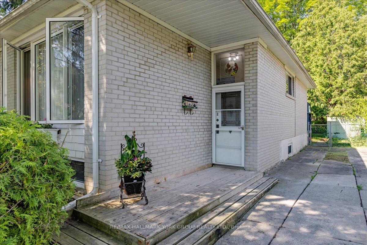 Photo 5 of 2 Corbett Crescent, Aurora, Aurora Highlands — HOMEH
