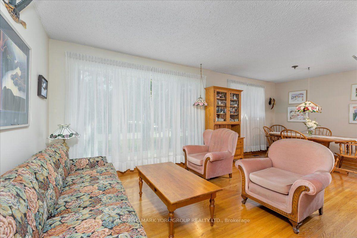 Photo 7 of 2 Corbett Crescent, Aurora, Aurora Highlands — HOMEH
