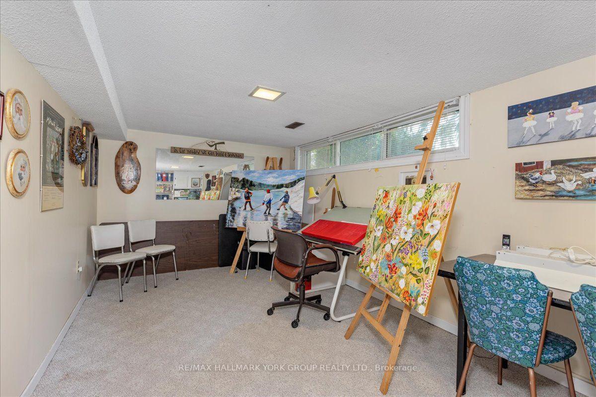 Photo 21 of 2 Corbett Crescent, Aurora, Aurora Highlands — HOMEH