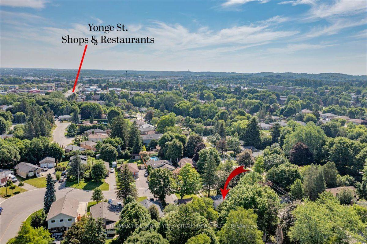 Photo 31 of 2 Corbett Crescent, Aurora, Aurora Highlands — HOMEH