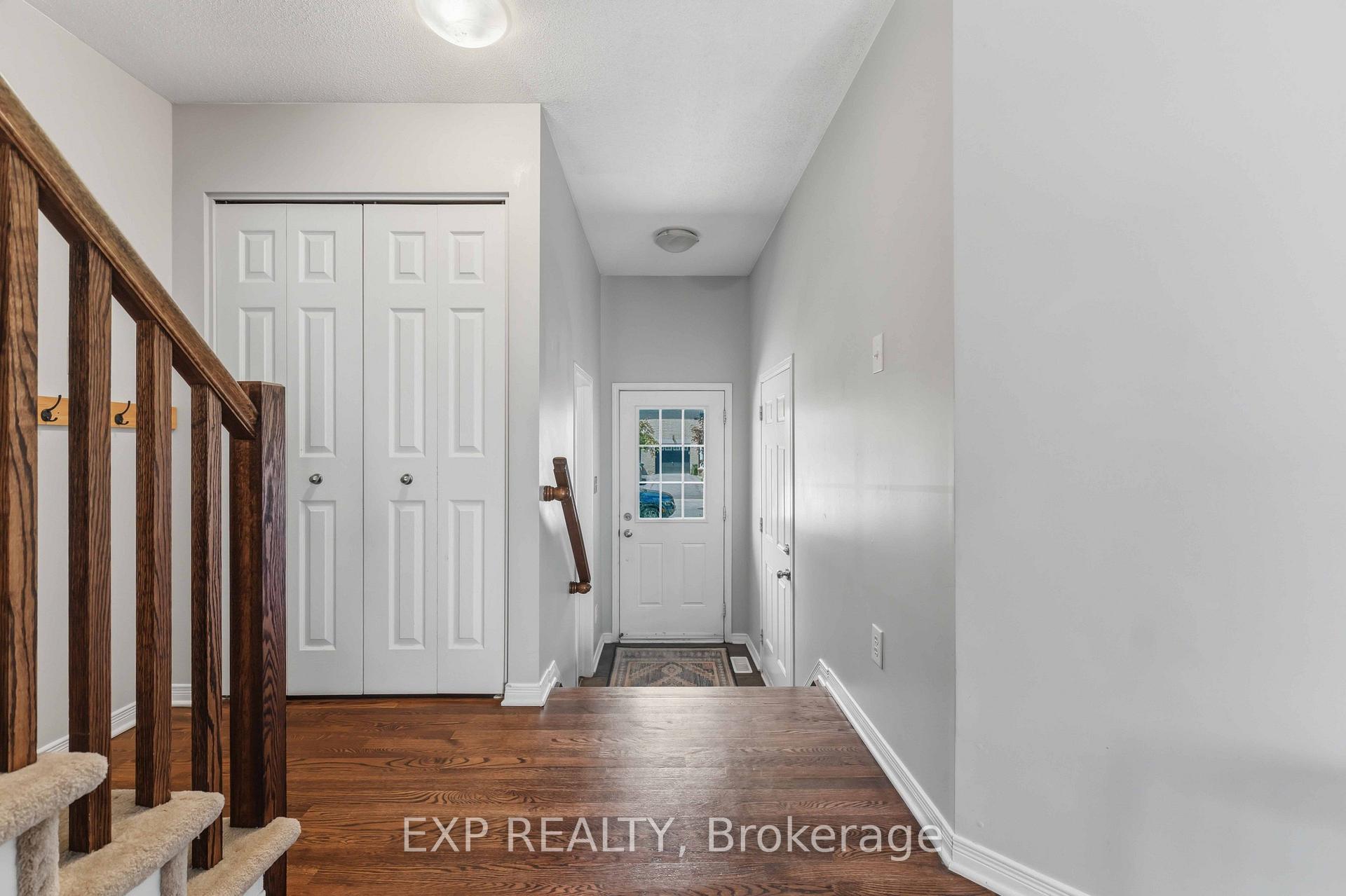 Photo 2 of 321 Brigitta Street, Ottawa, Kanata - Emerald Meadows/Trailwest — HOMEH