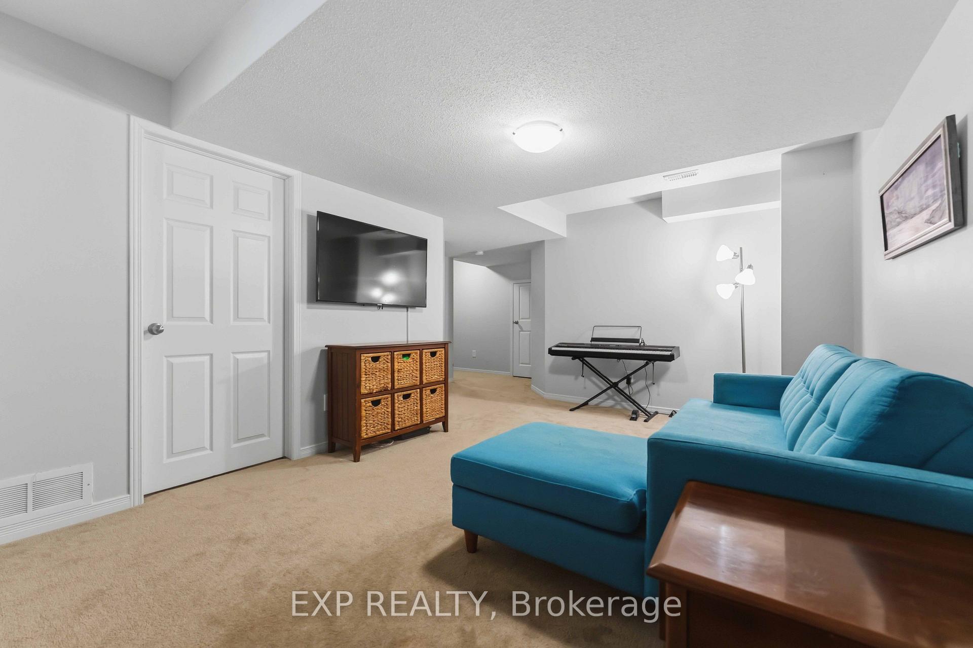 Photo 24 of 321 Brigitta Street, Ottawa, Kanata - Emerald Meadows/Trailwest — HOMEH