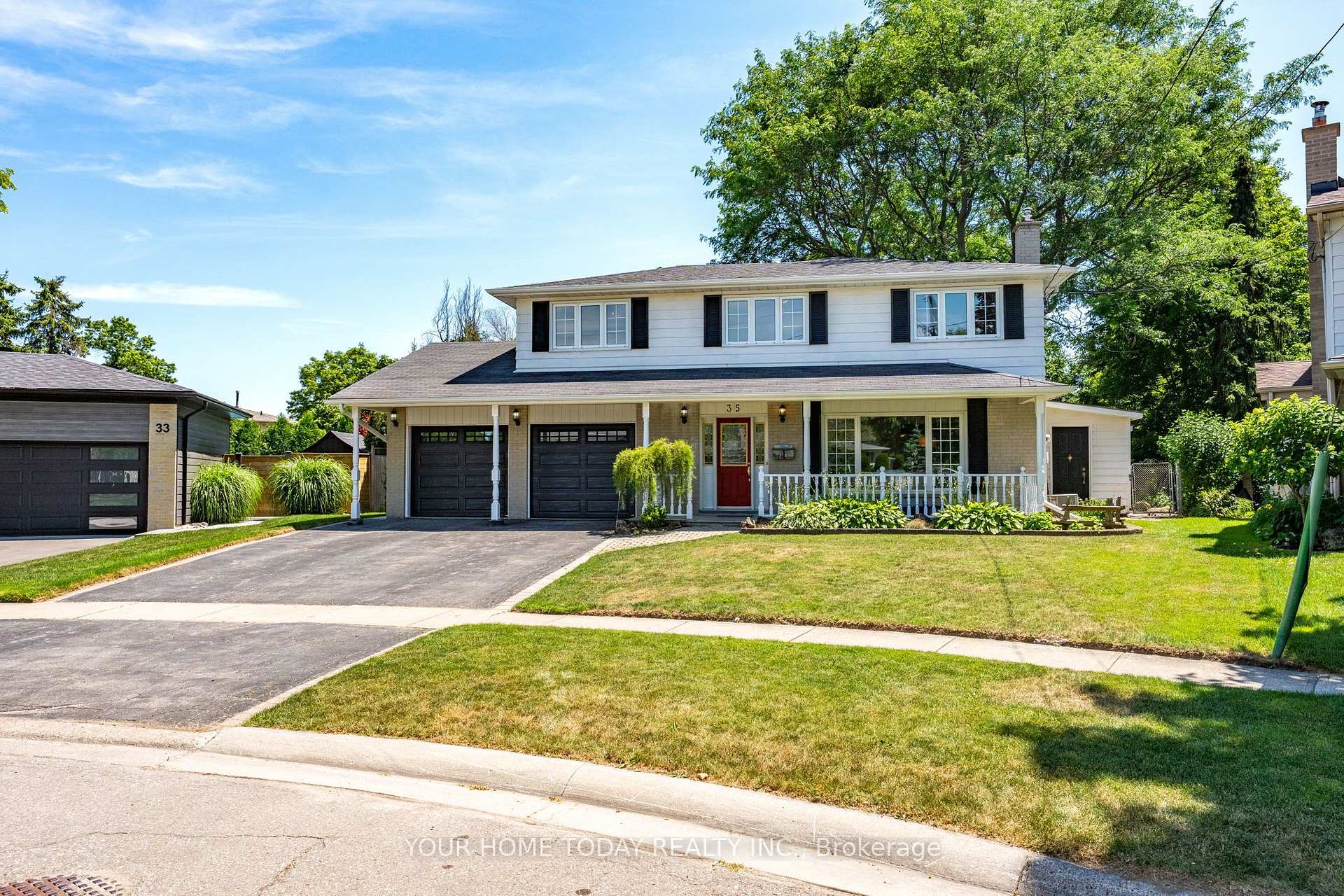 Photo 1 of 35 Dawson Crescent, Halton Hills, Georgetown — HOMEH