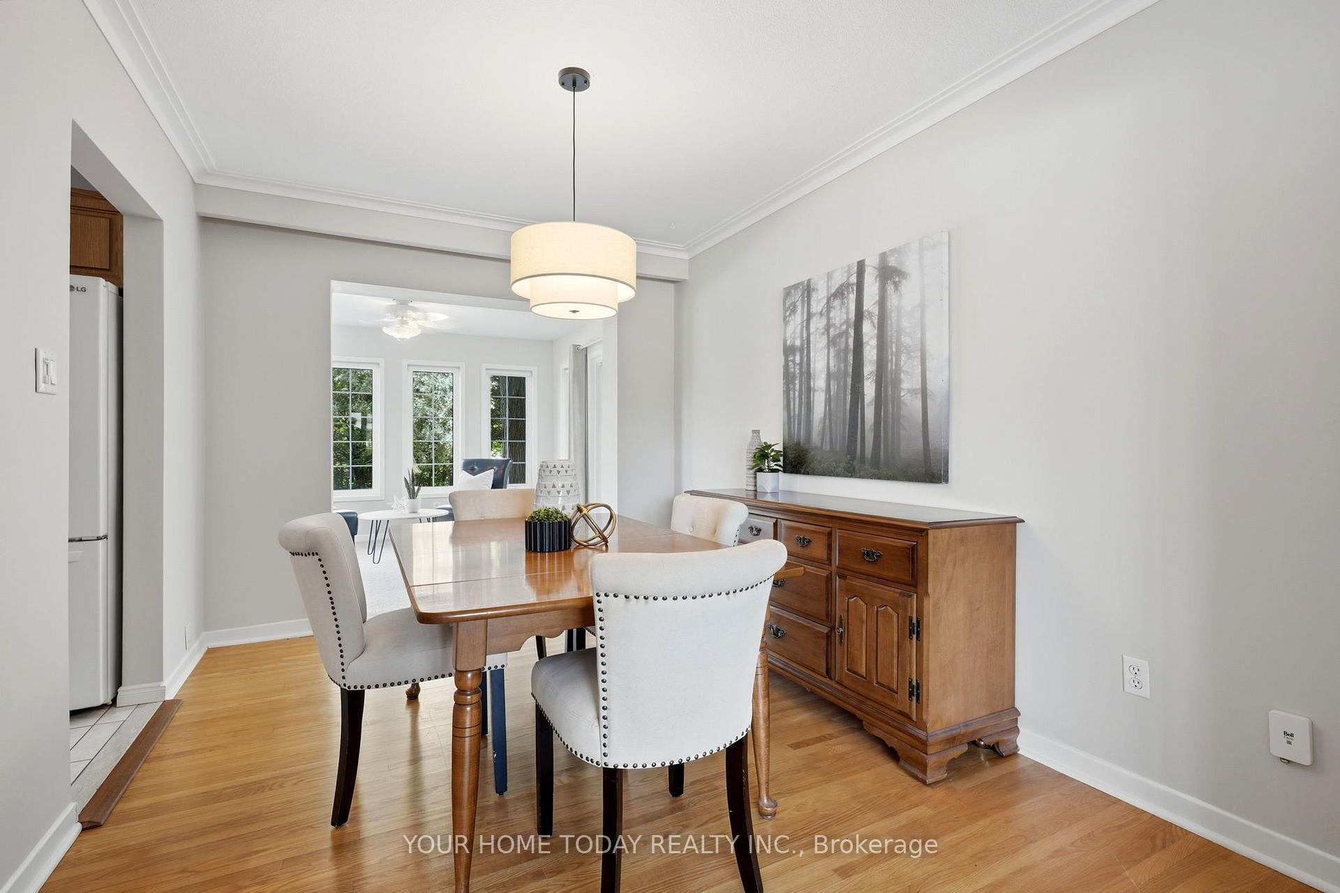 Photo 11 of 35 Dawson Crescent, Halton Hills, Georgetown — HOMEH