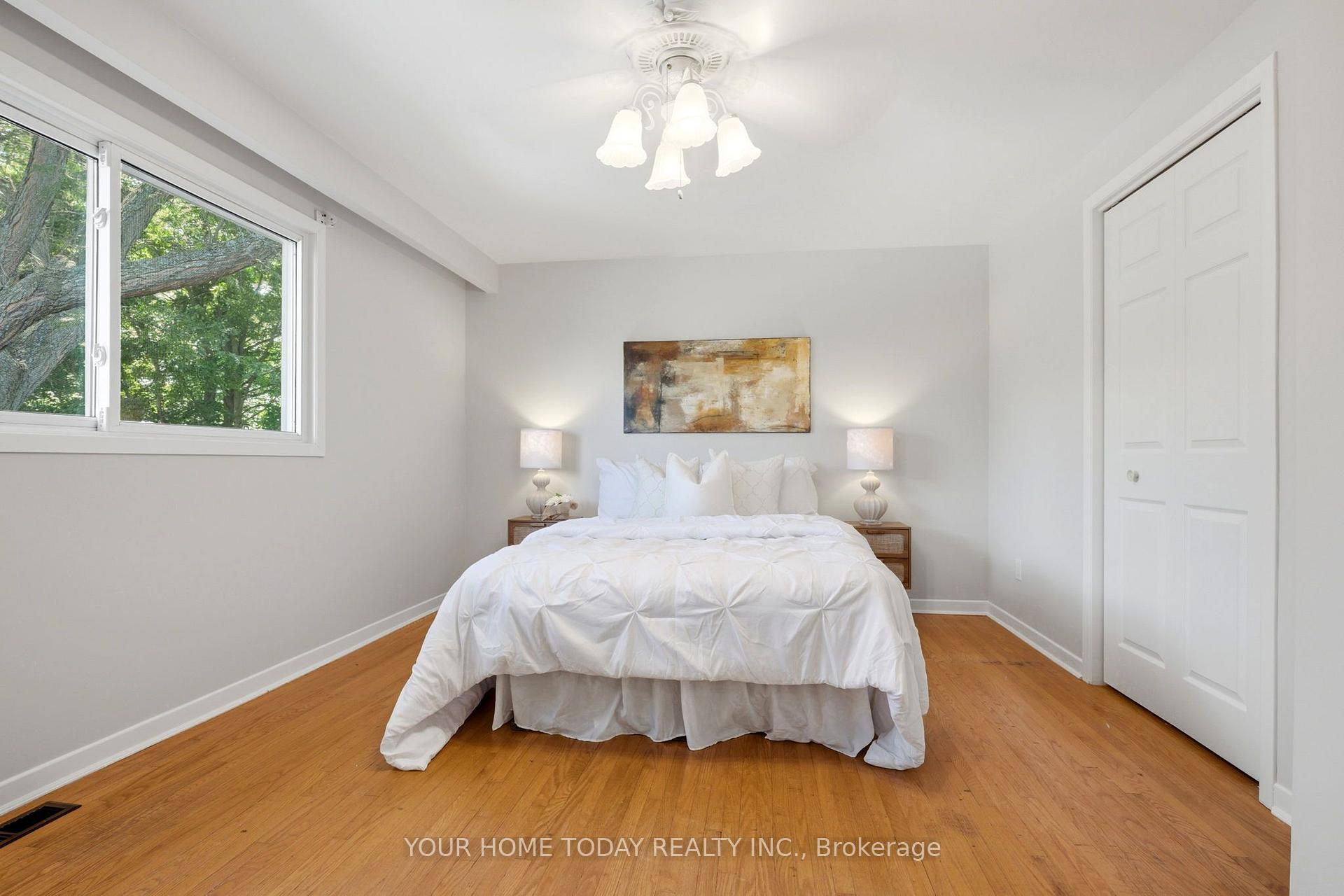 Photo 19 of 35 Dawson Crescent, Halton Hills, Georgetown — HOMEH