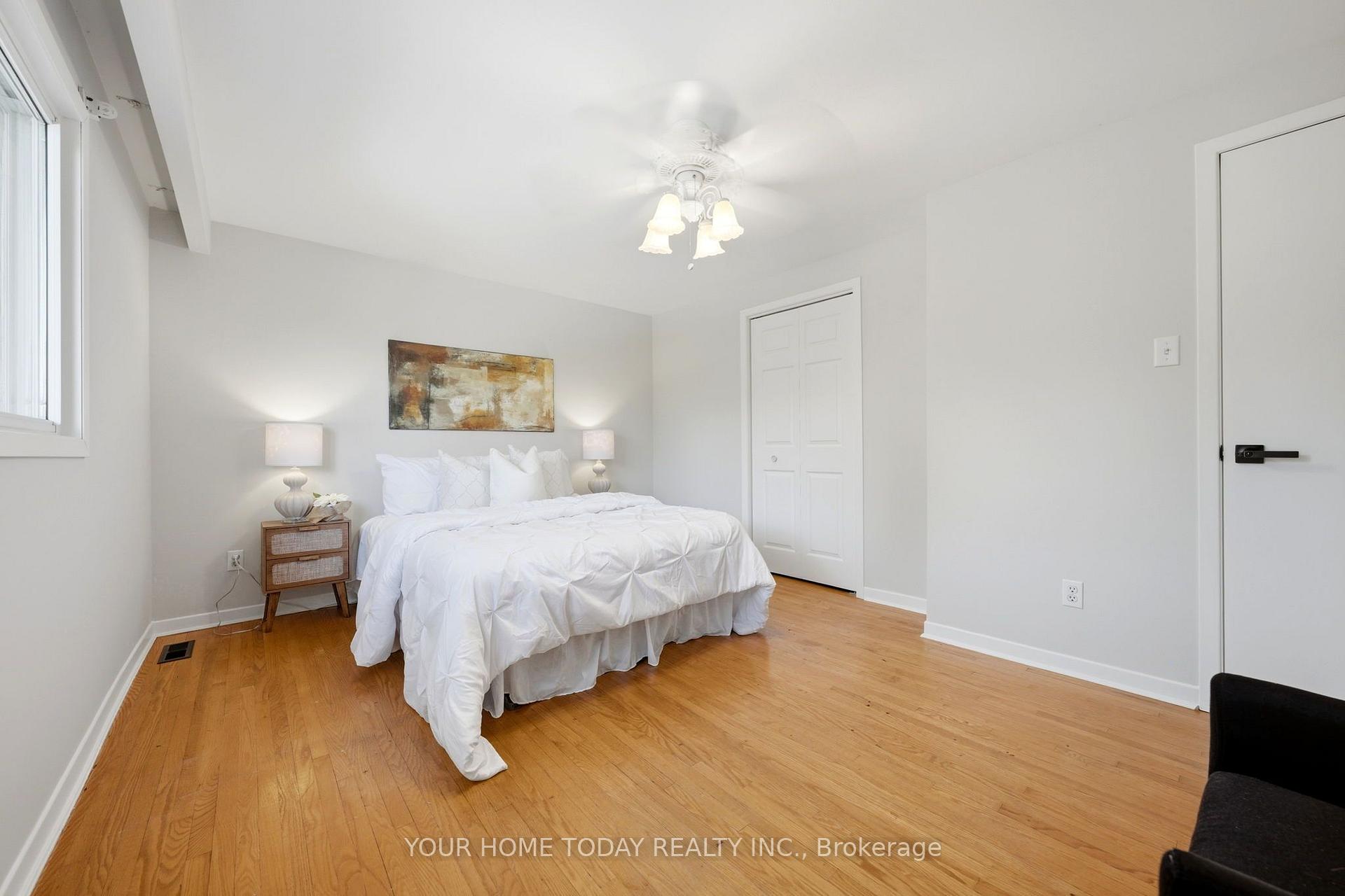 Photo 20 of 35 Dawson Crescent, Halton Hills, Georgetown — HOMEH