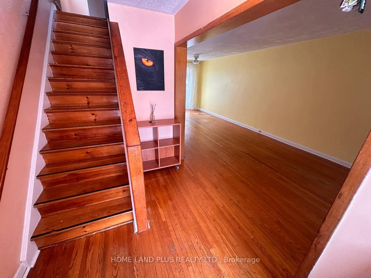 Photo 4 of 103 Bergen Road, Scarborough, Dorset Park — HOMEH