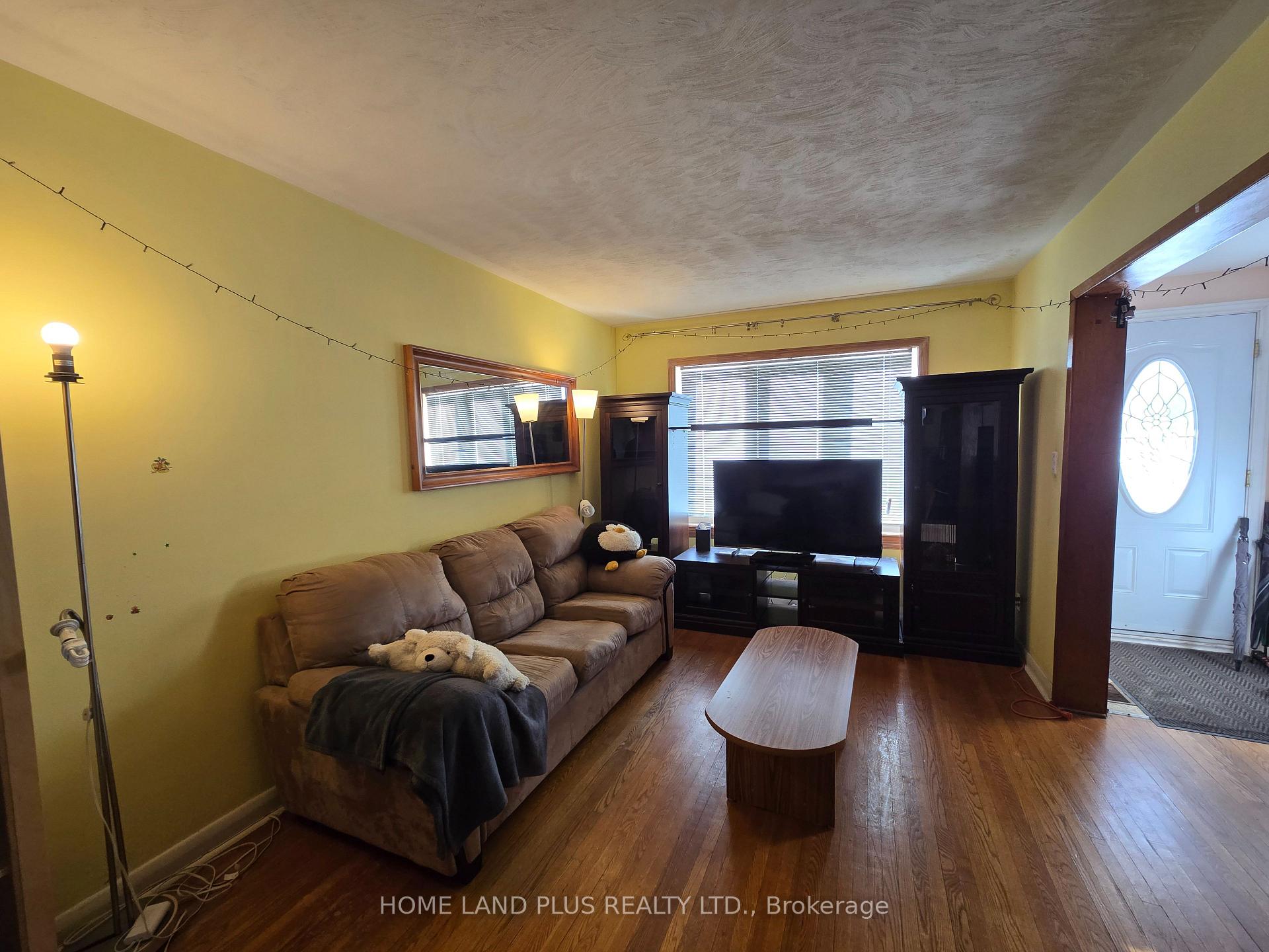 Photo 6 of 103 Bergen Road, Scarborough, Dorset Park — HOMEH