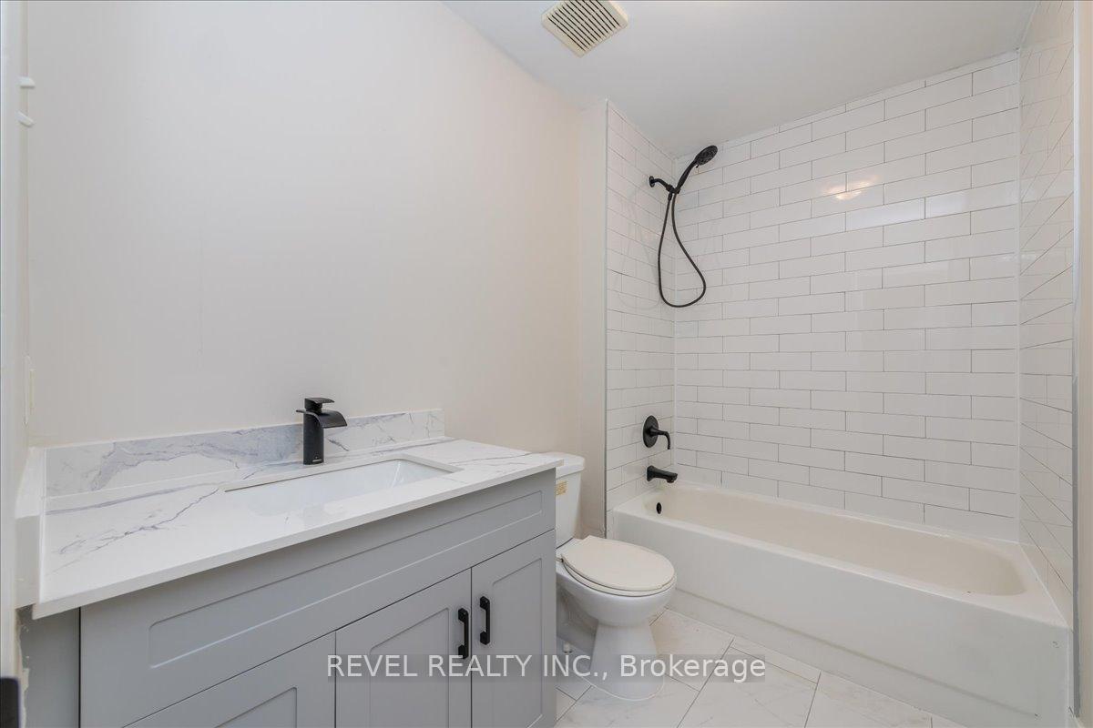 Photo 9 of Unit 2, 400 Big Bay Point Road, Barrie, Painswick North — HOMEH