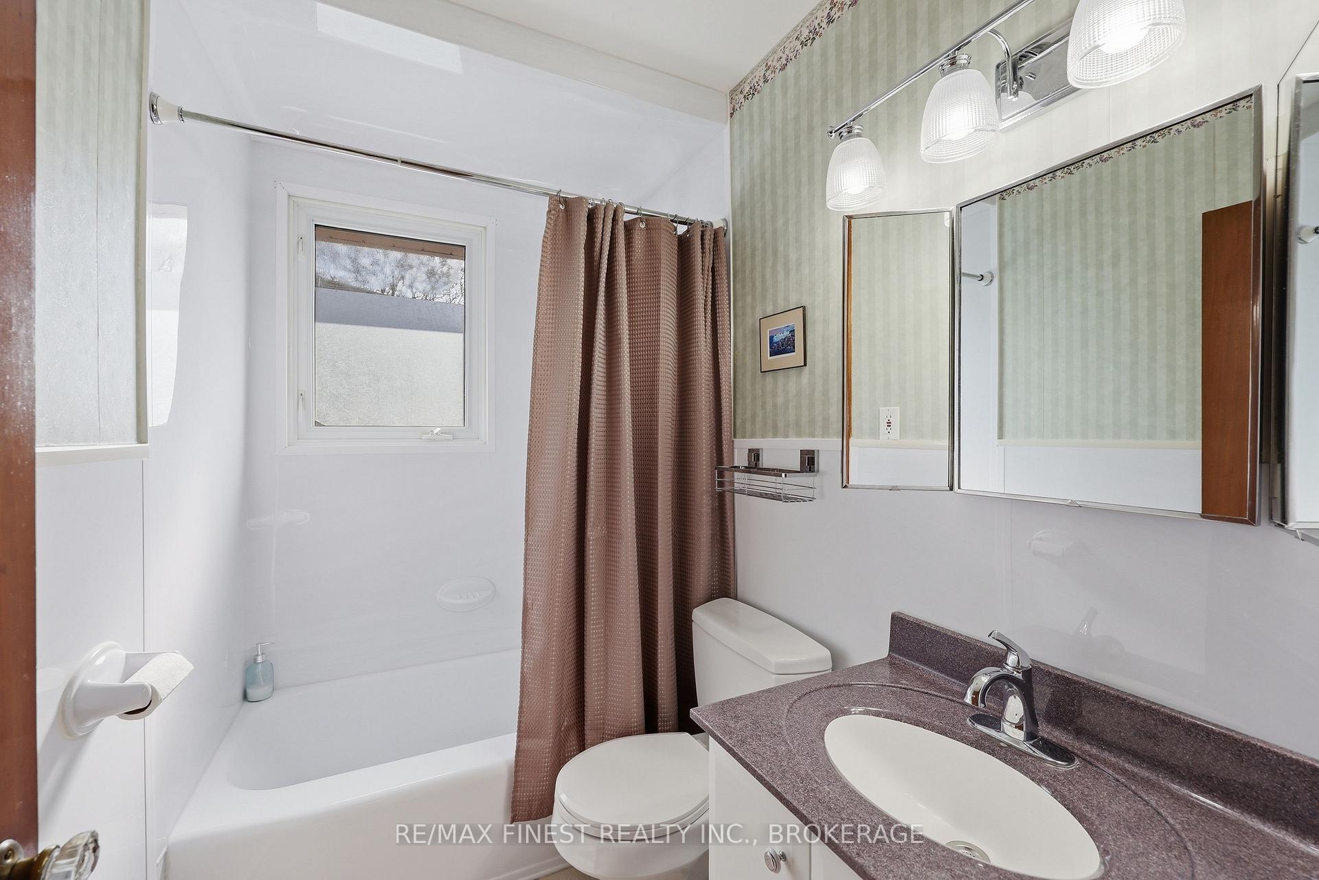 Photo 17 of 41 Campbell Crescent, Kingston, Central City West — HOMEH