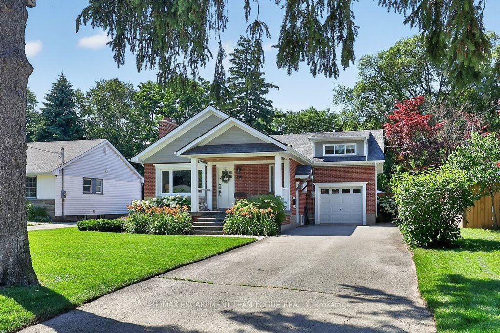 Photo 1 of 396 Pepper Drive, Burlington, Brant — HOMEH