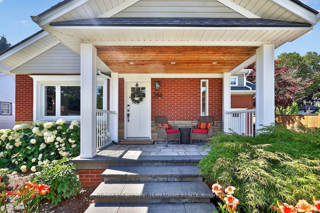 Photo 3 of 396 Pepper Drive, Burlington, Brant — HOMEH