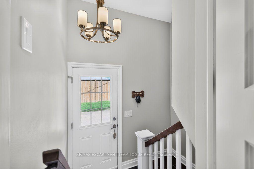Photo 24 of 396 Pepper Drive, Burlington, Brant — HOMEH
