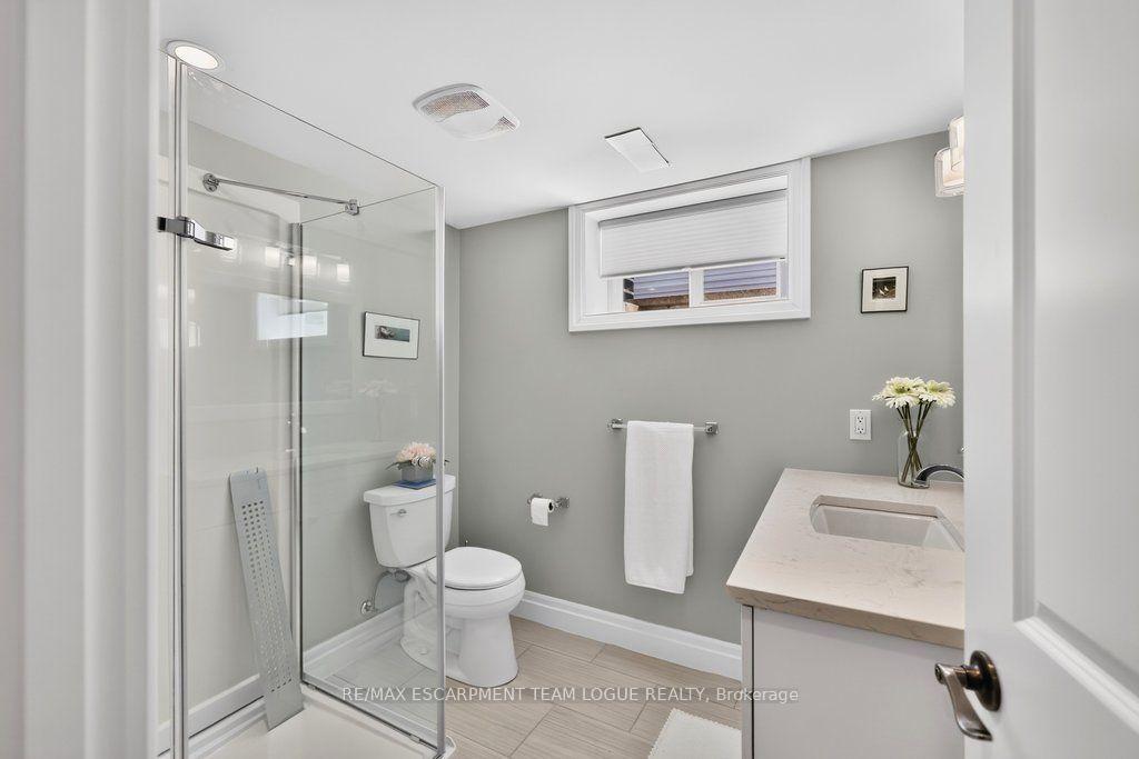 Photo 31 of 396 Pepper Drive, Burlington, Brant — HOMEH