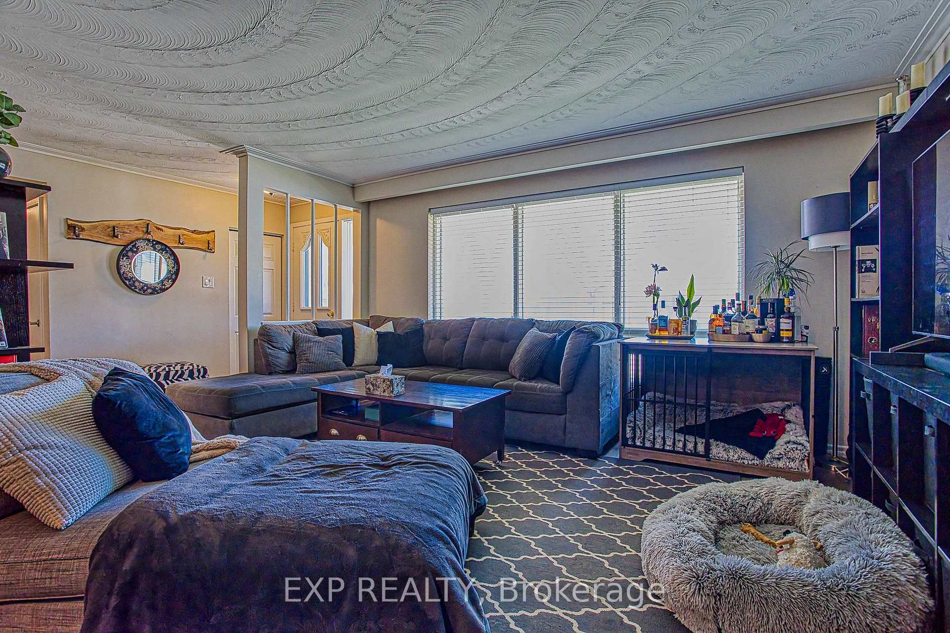 Photo 7 of 2387 Cyprus Avenue, Burlington, Mountainside — HOMEH