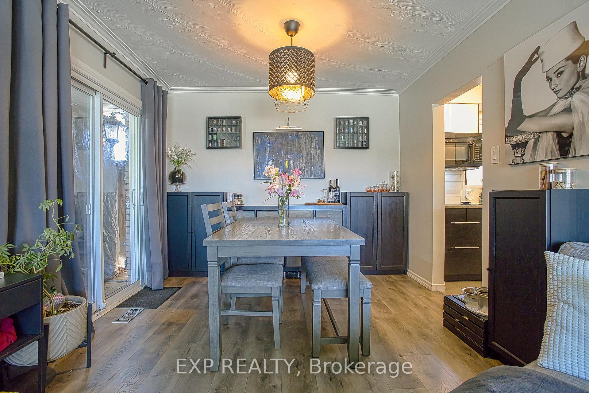 Photo 8 of 2387 Cyprus Avenue, Burlington, Mountainside — HOMEH