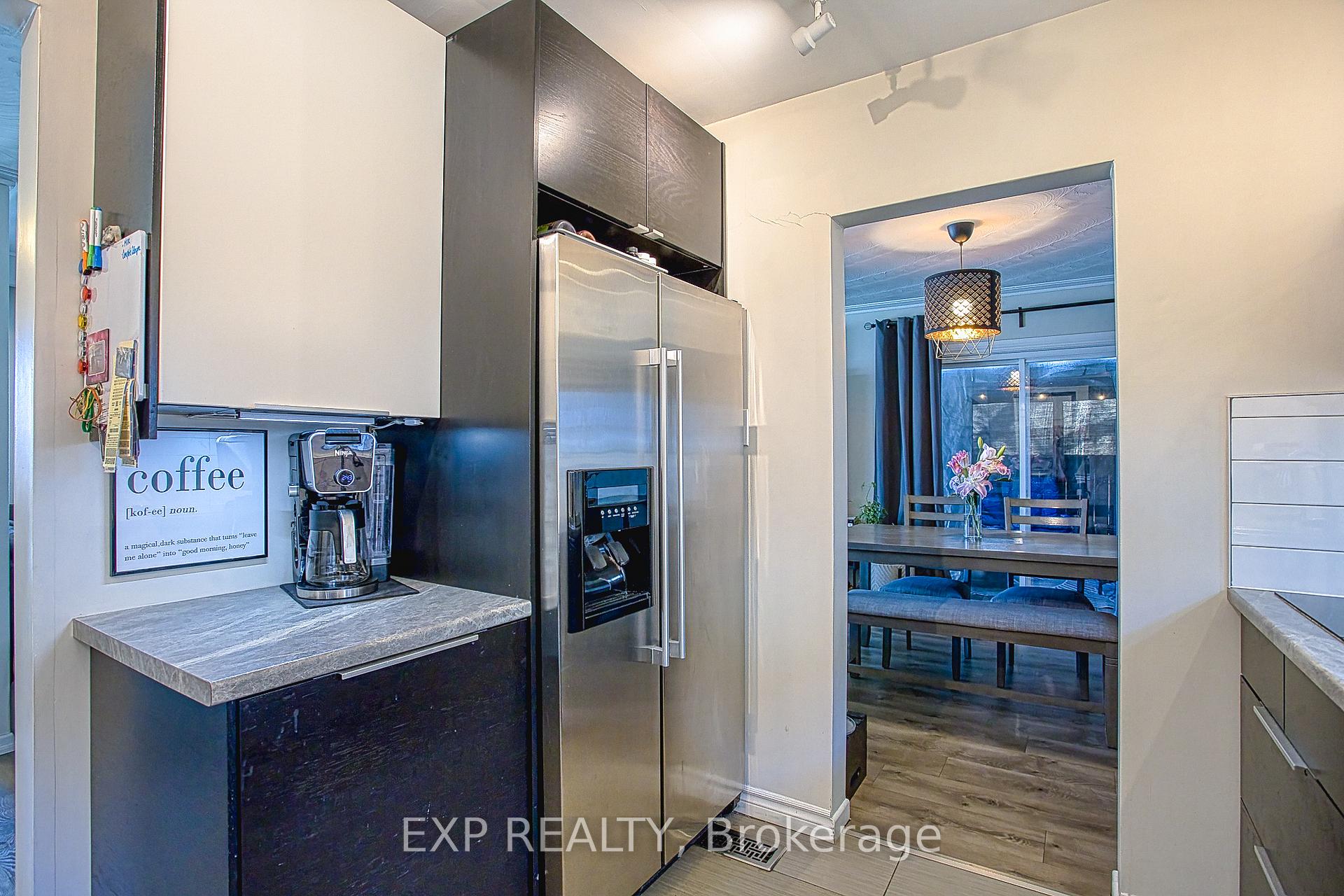 Photo 10 of 2387 Cyprus Avenue, Burlington, Mountainside — HOMEH