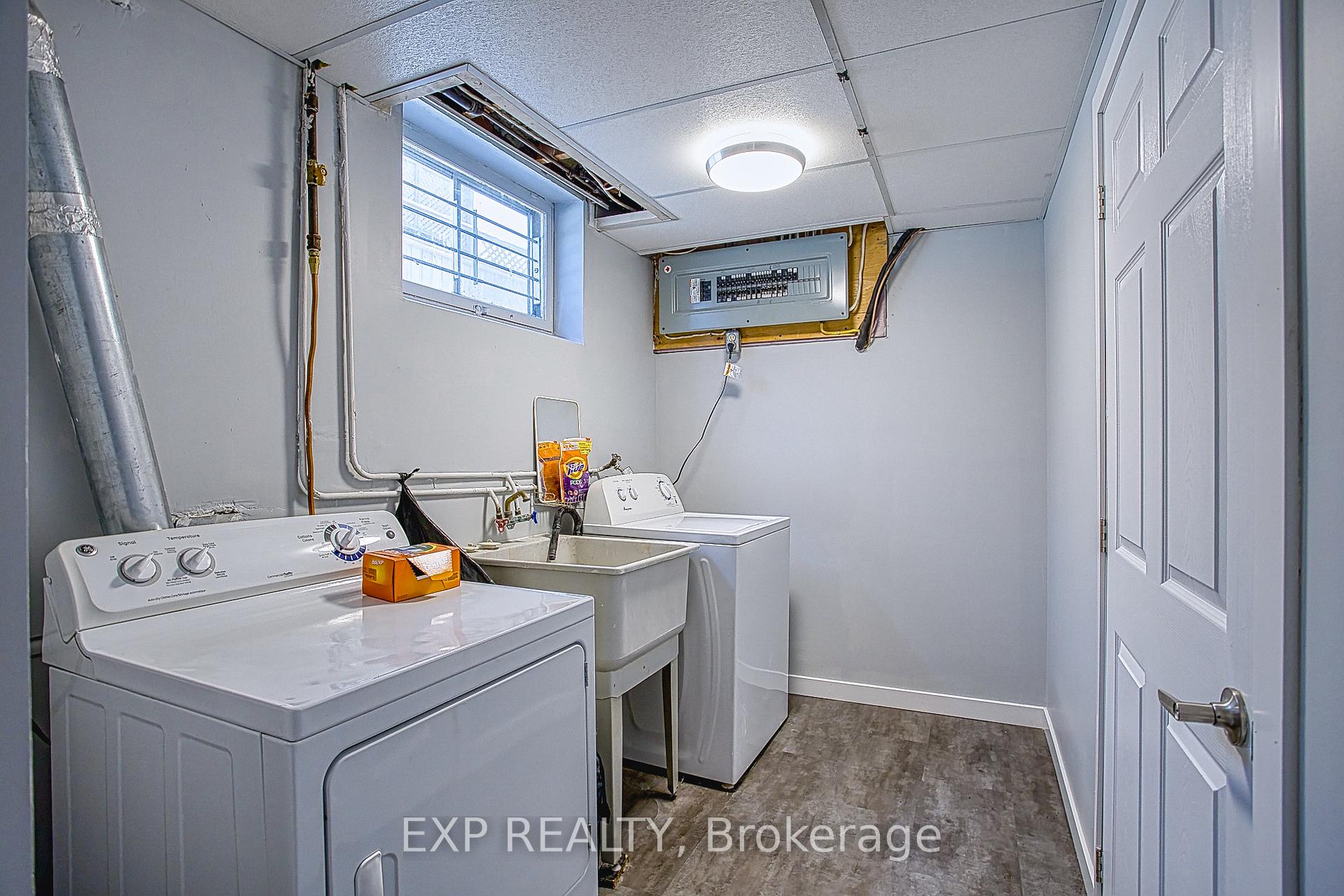Photo 18 of 2387 Cyprus Avenue, Burlington, Mountainside — HOMEH