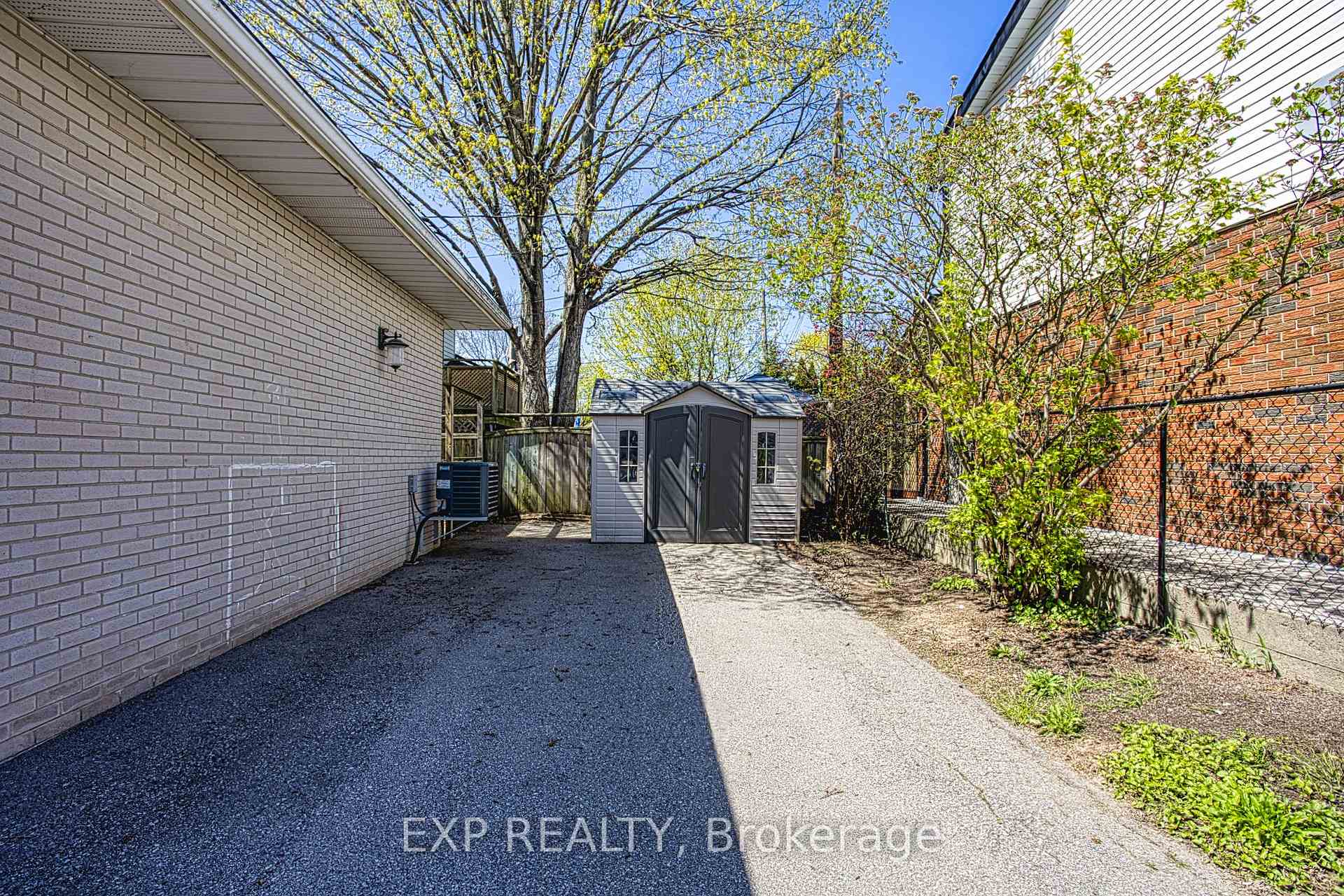 Photo 33 of 2387 Cyprus Avenue, Burlington, Mountainside — HOMEH