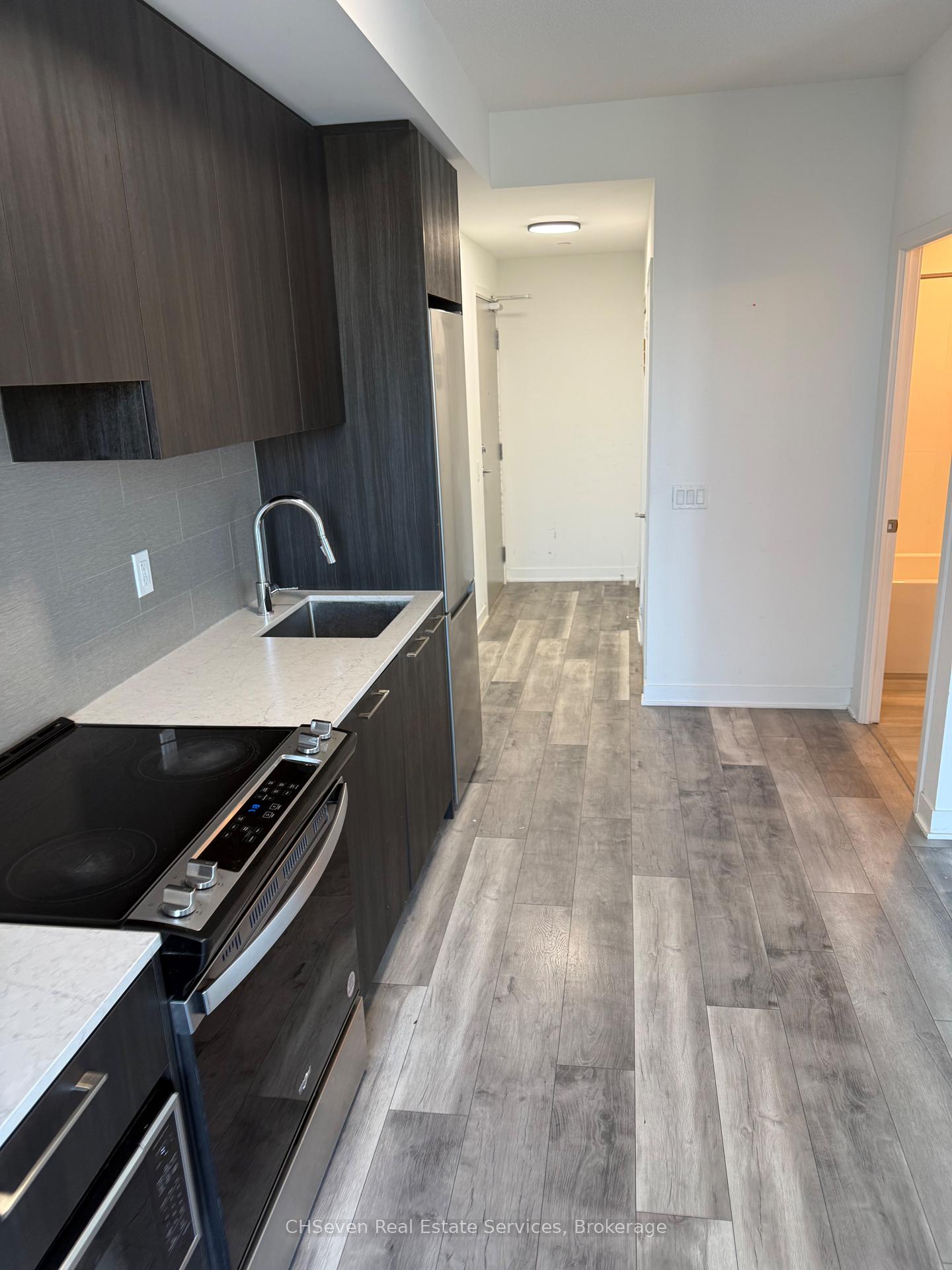 Photo 4 of Unit 2303, 260 Malta Avenue, Brampton, Brampton South — HOMEH