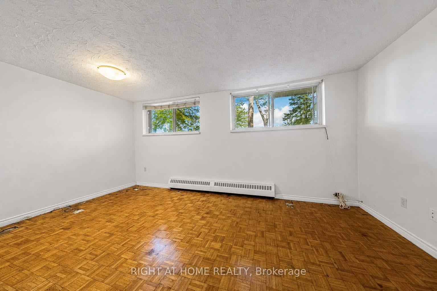 Photo 12 of Unit 1, 785 Brown's Line, Etobicoke, Alderwood — HOMEH