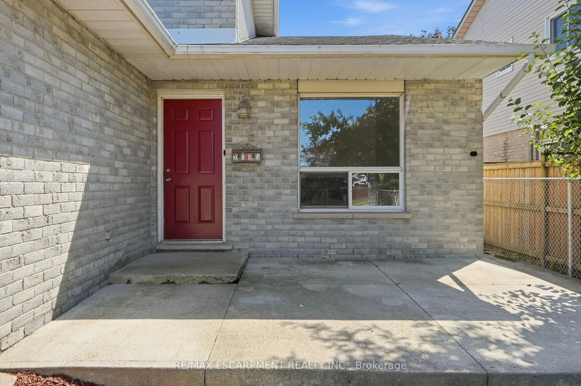 Photo 3 of 448 Stone Church Road E, Hamilton, Barnstown — HOMEH