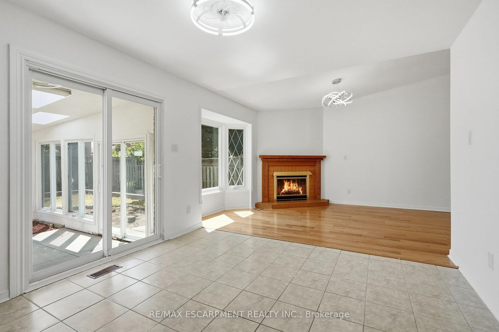 Photo 11 of 448 Stone Church Road E, Hamilton, Barnstown — HOMEH