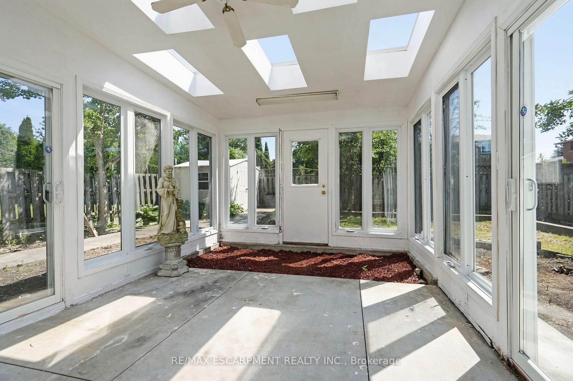 Photo 28 of 448 Stone Church Road E, Hamilton, Barnstown — HOMEH