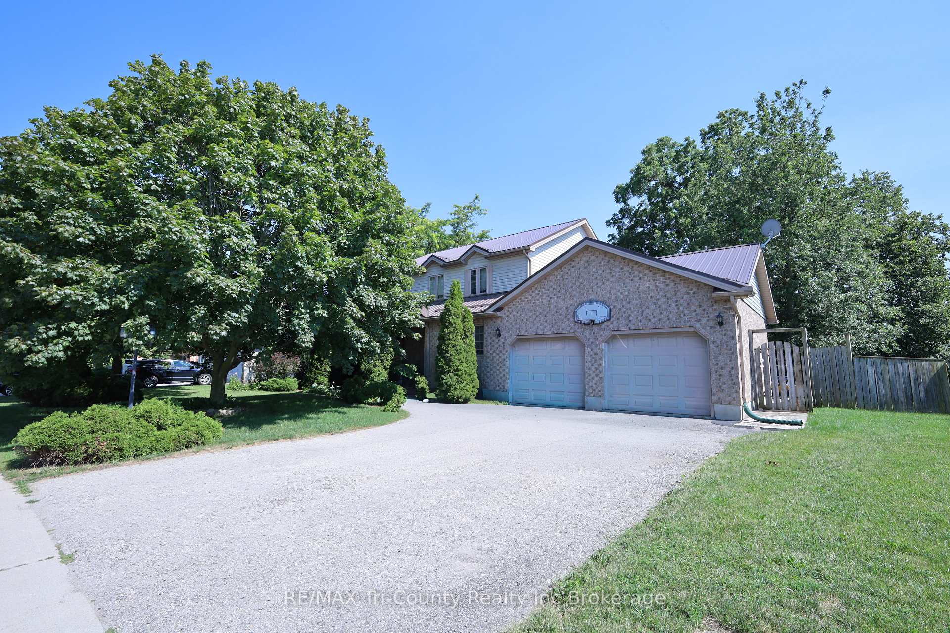 Photo 1 of 43 Trillium Drive, Tillsonburg — HOMEH