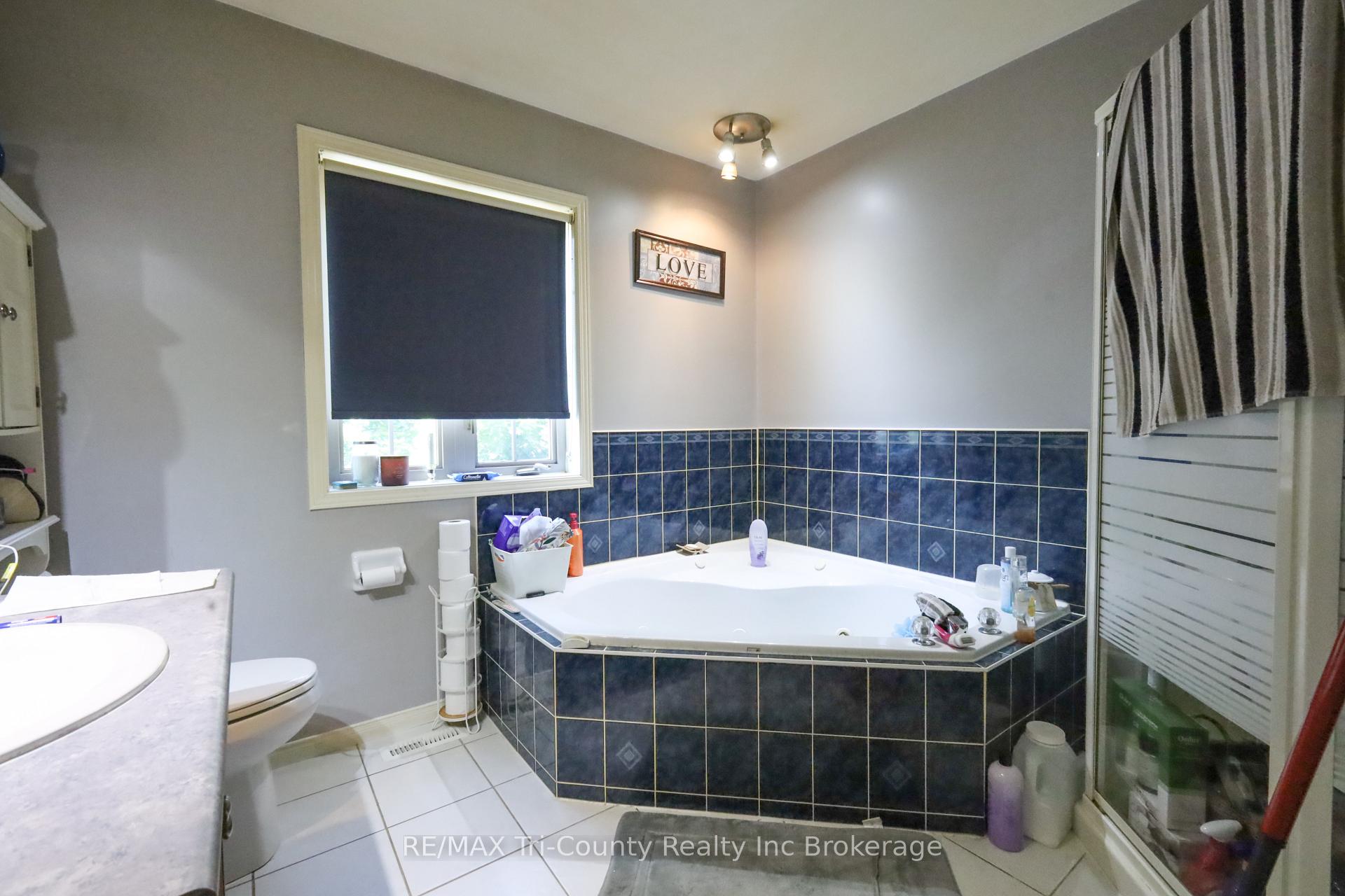 Photo 23 of 43 Trillium Drive, Tillsonburg — HOMEH