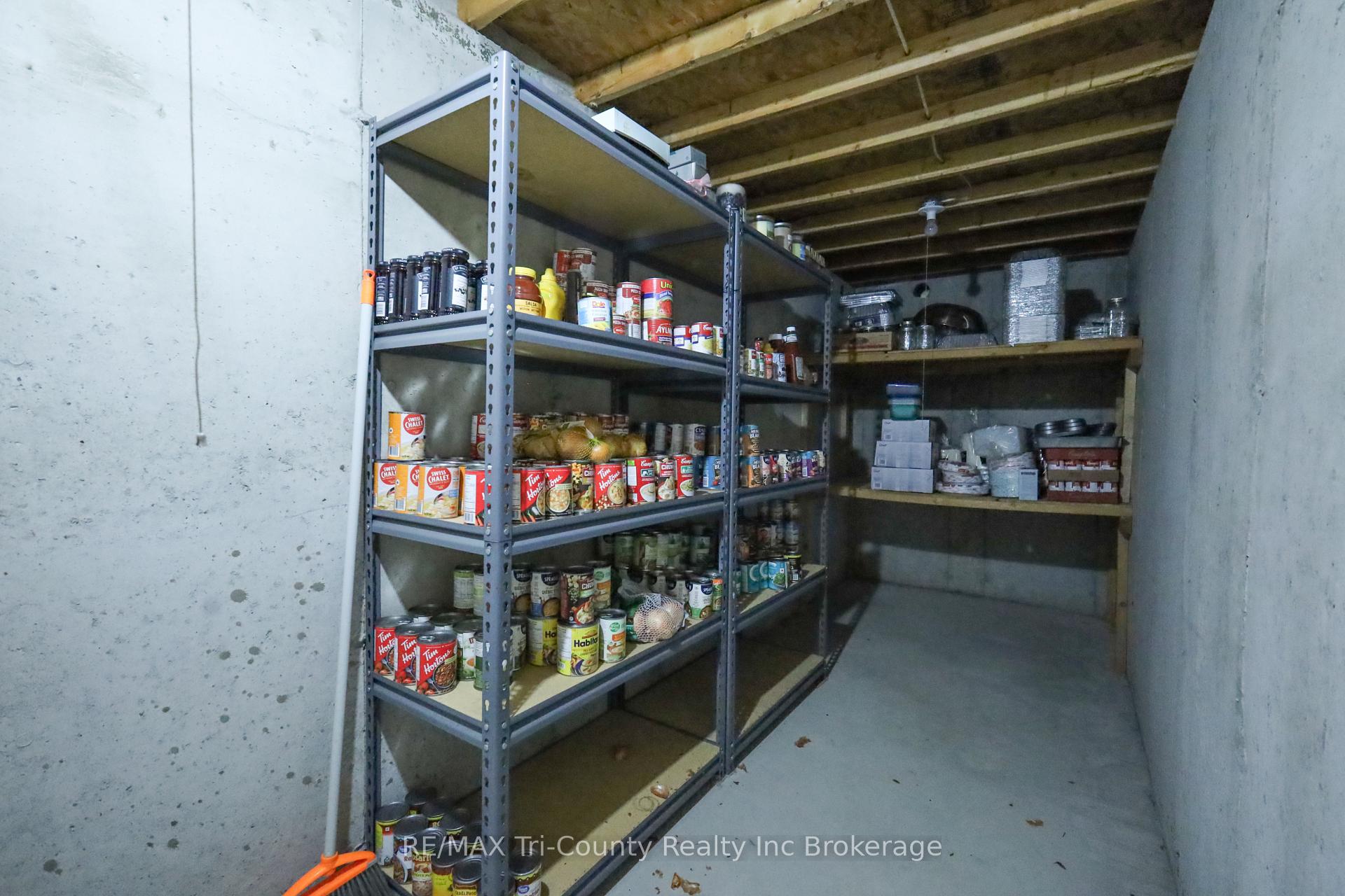 Photo 31 of 43 Trillium Drive, Tillsonburg — HOMEH